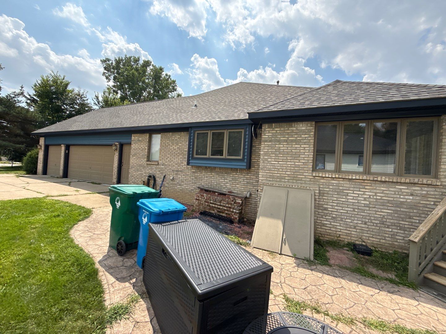 Siding Replacement using Alside Charter Oak D4.5" Laguna Blue by 180 Contractors