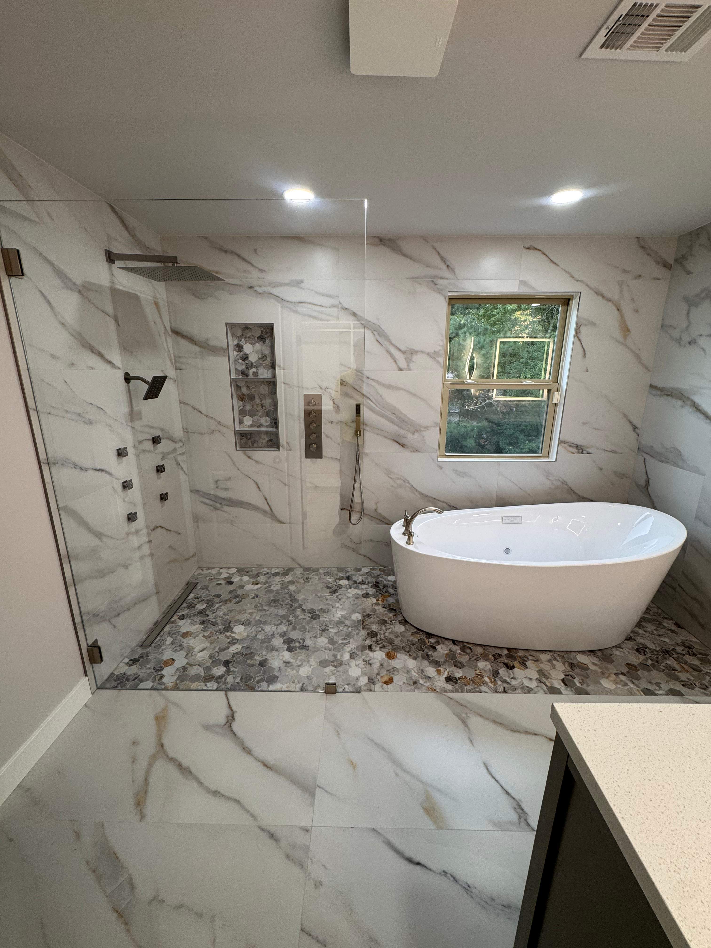 Master bathroom renovation by Prudencio