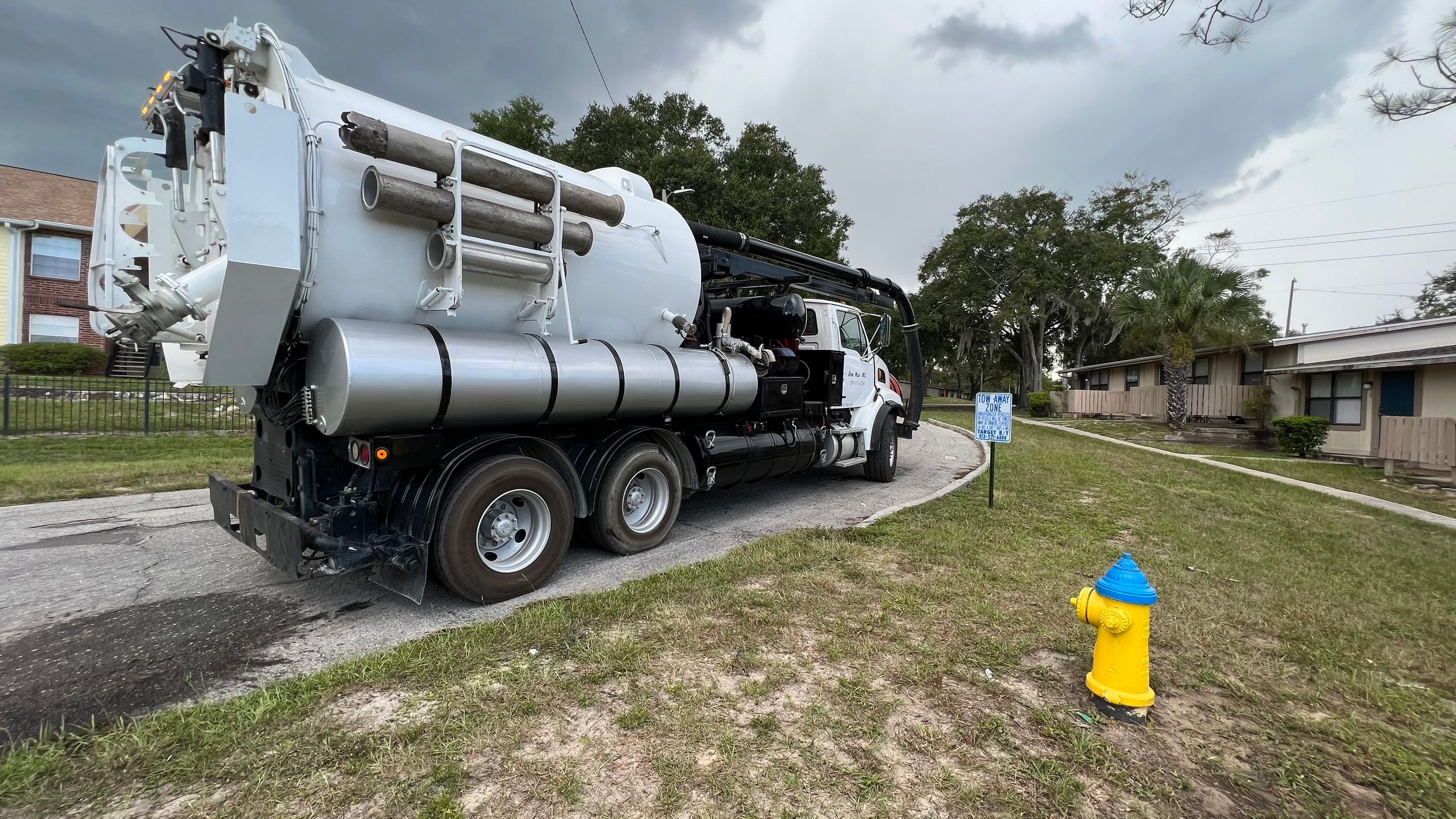 Apartment Complex Storm Water System Cleaning and Maintenance by APS Power & Water