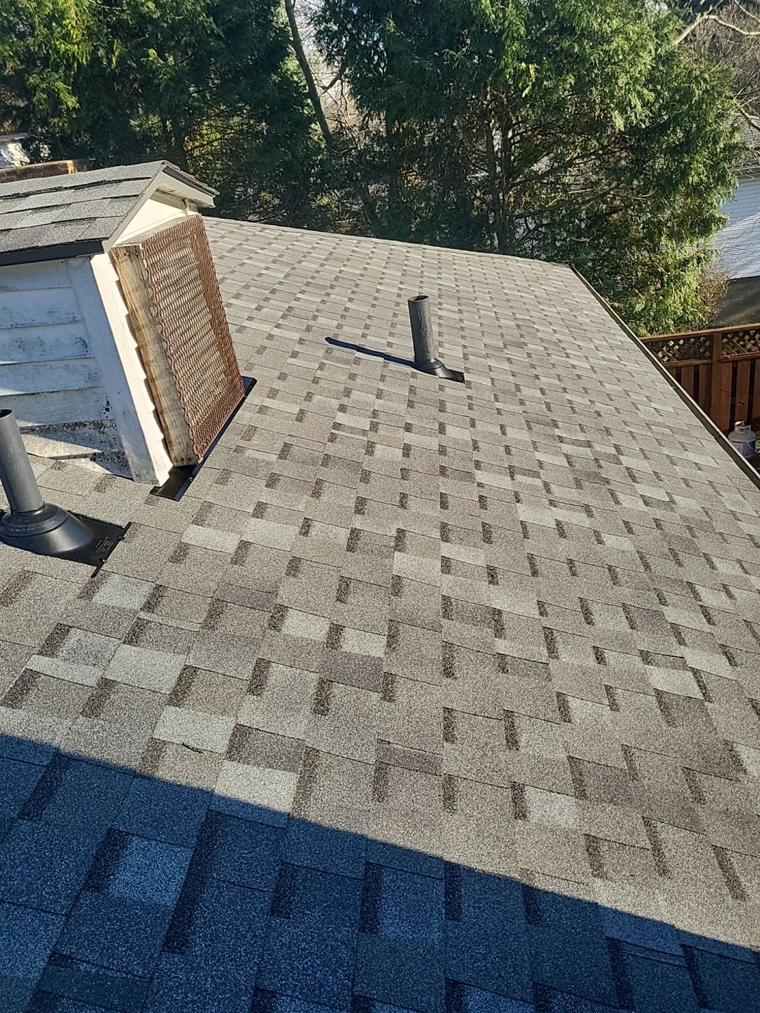 ATLAS PINNACLE COLOR: COASTAL GRANITE DRIP EDGE: TUXEDO GRAY by Eagle Eye Roofing