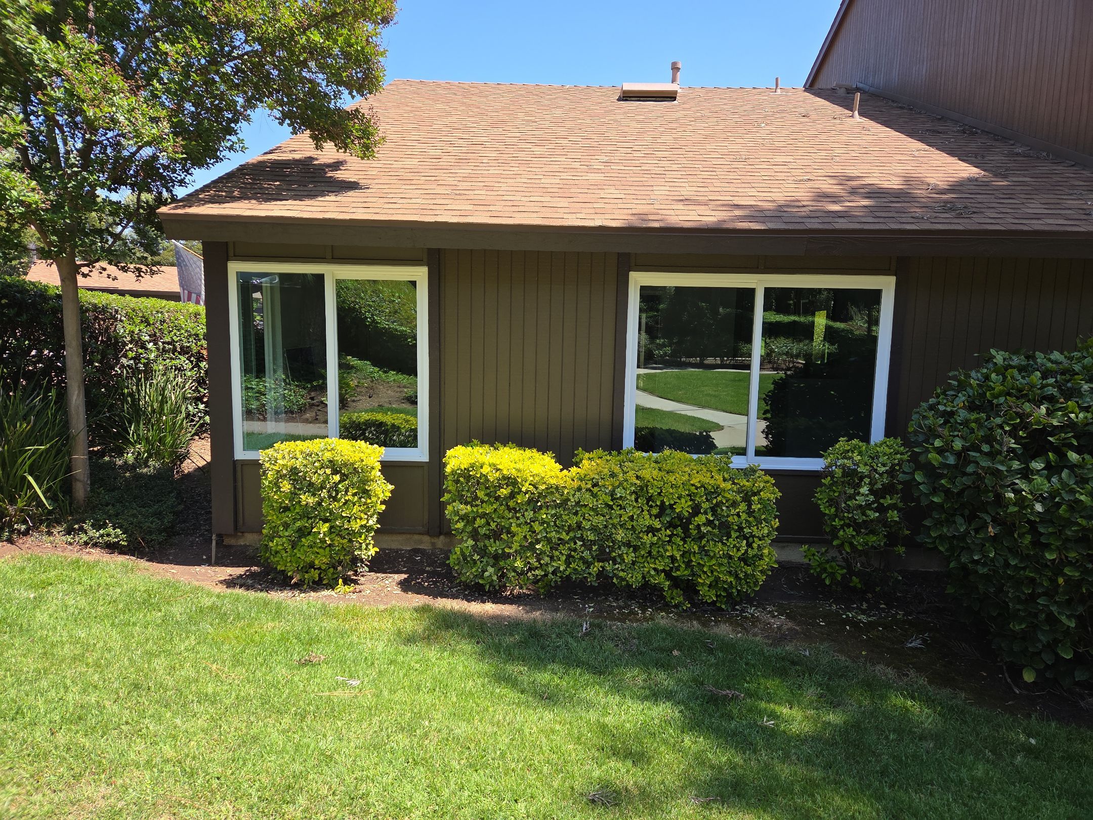 Window Installation using Milgard V250 Style Line by American Window Company