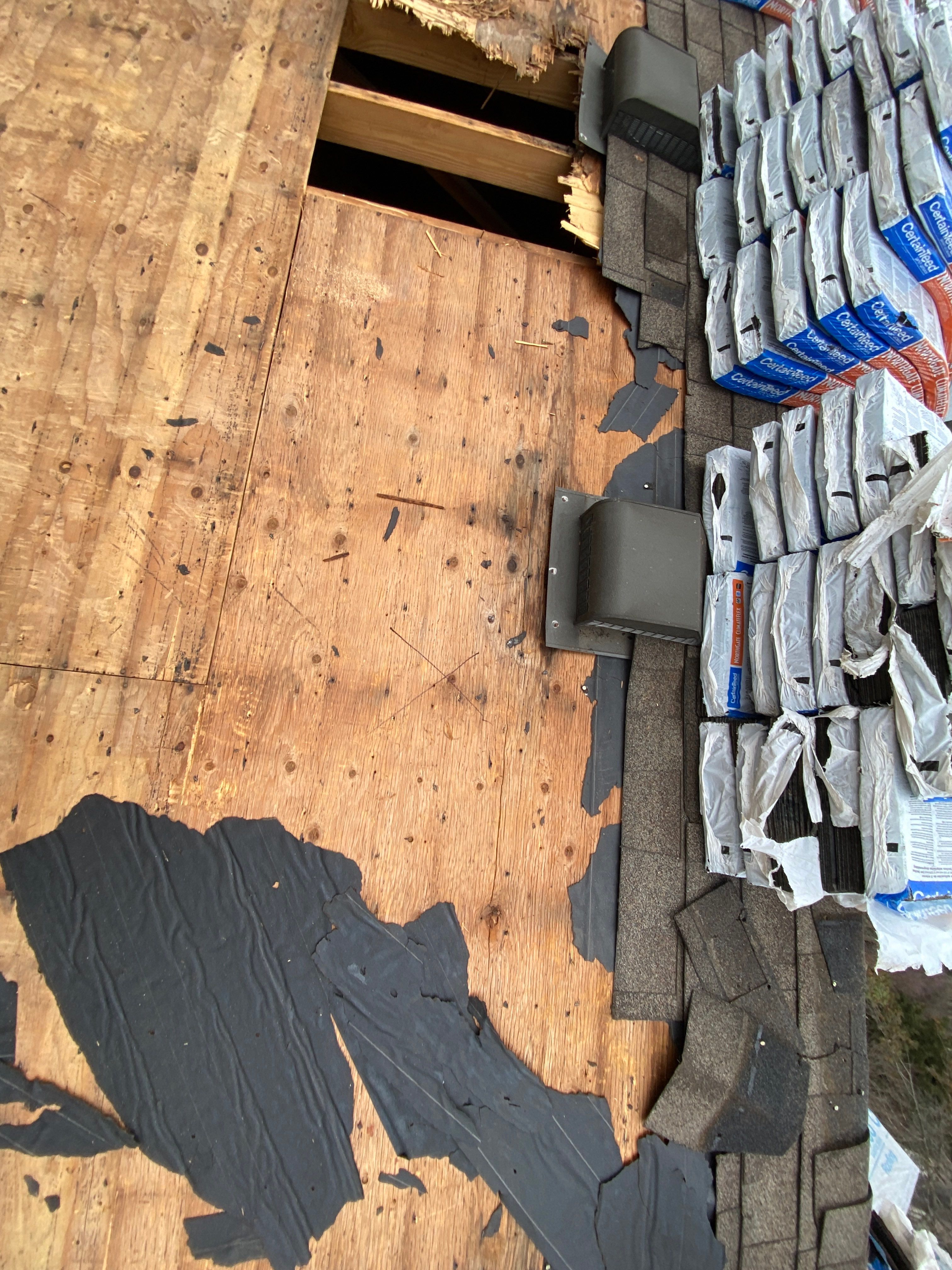 Roof Replacement using CertainTeed Landmark by 180 Contractors