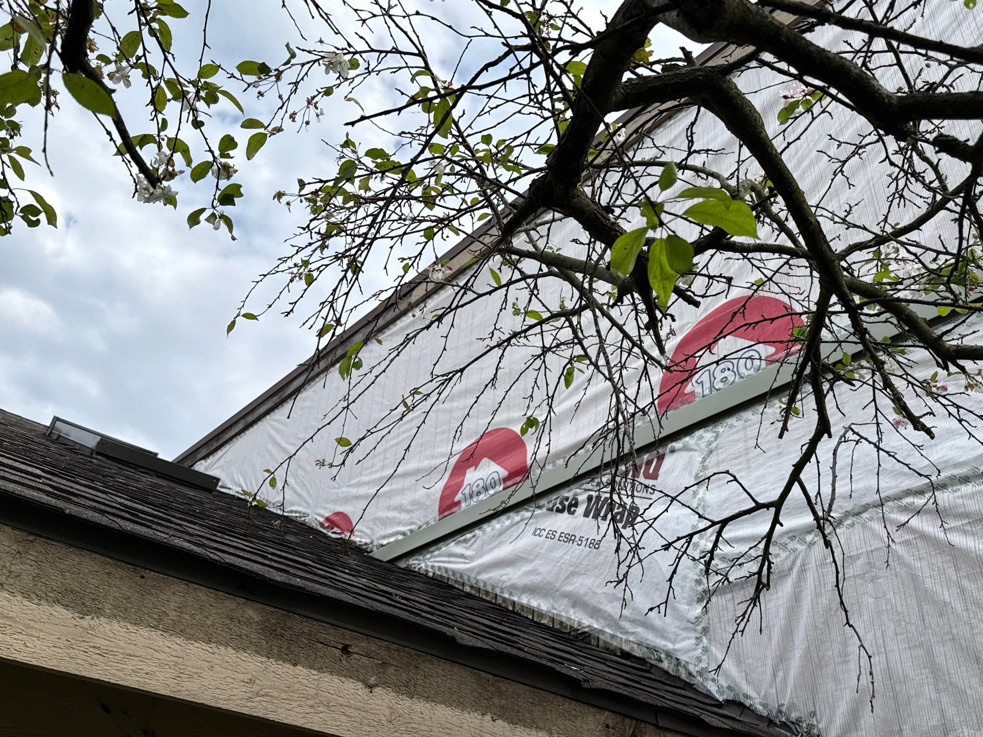 Siding Replacement using Alside 7" B&B by 180 Contractors