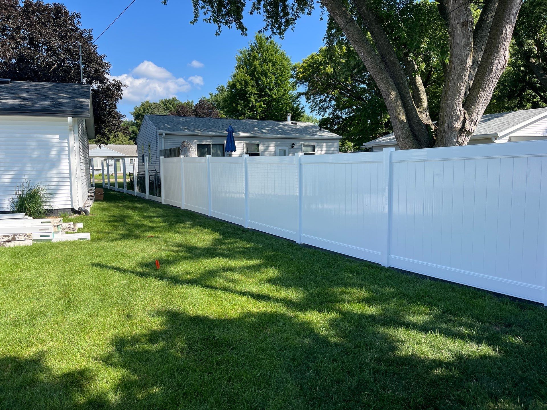 White Vinyl Privacy and Picket Fence Installation in Waterloo by Perfect Picket Fence and Stain