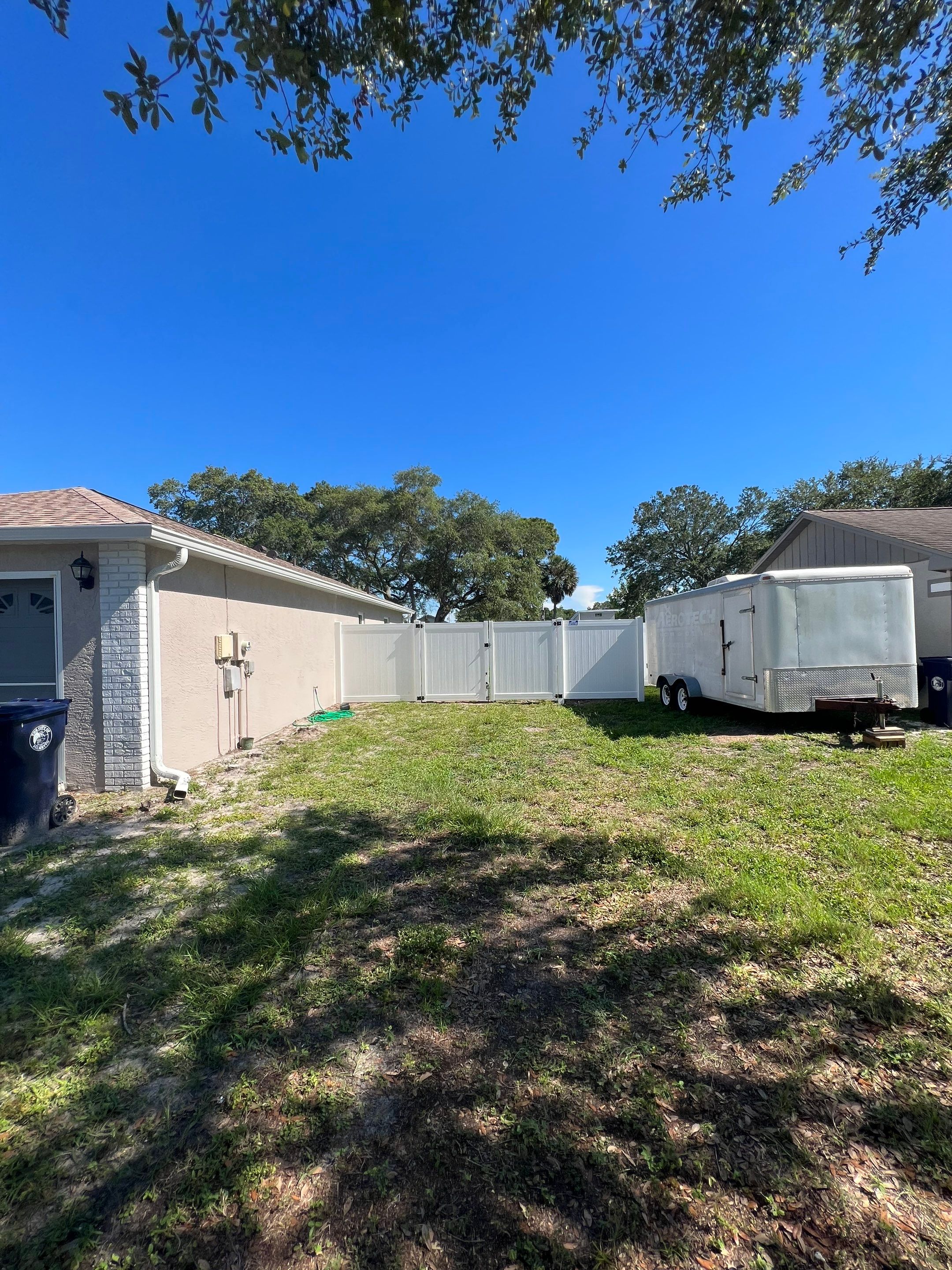 Palmetto, FL 6ft. Tall White Vinyl Privacy Fence  by Asap fence and gates, LLC
