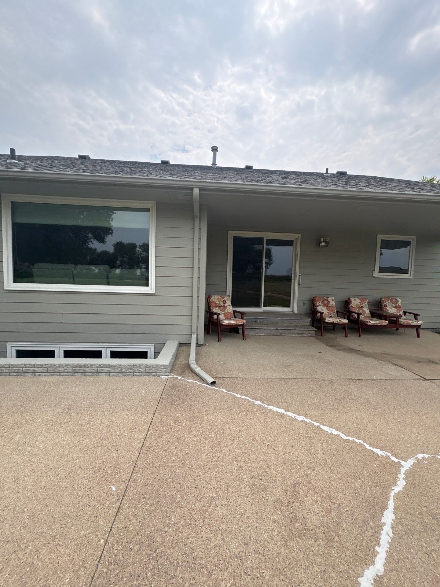 Full Exterior Painting and Siding Refresh in Hartford by Select Painting, Coatings & Garage Cabinets
