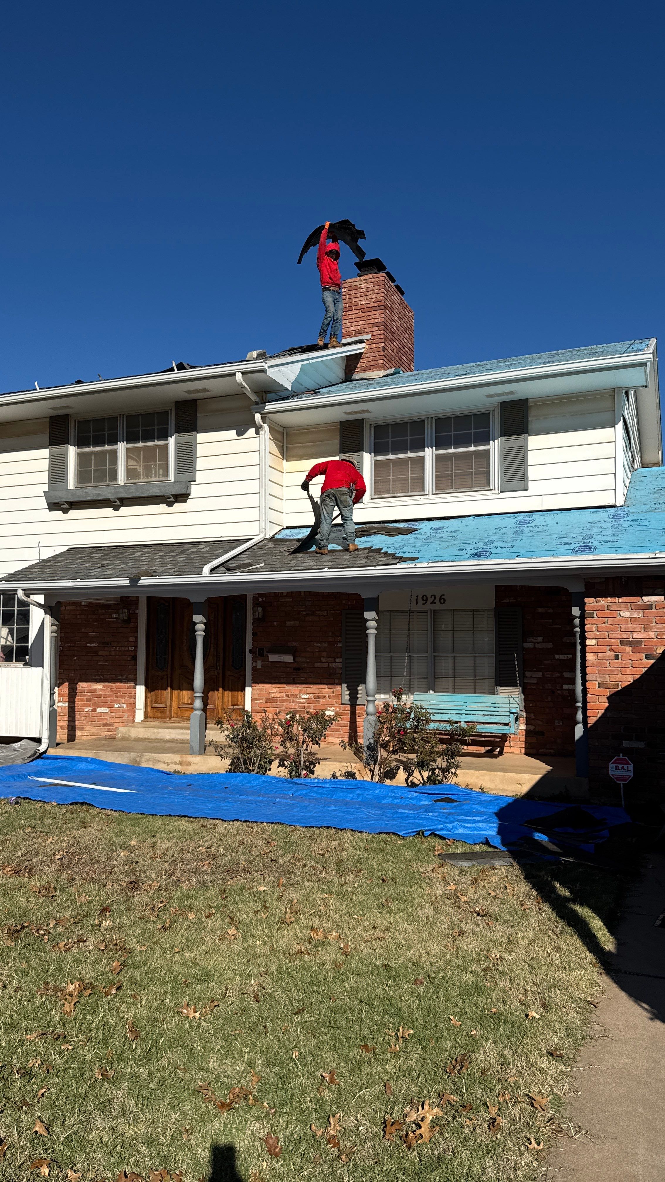 Owens Corning - Williamsburg Gray by Frontline Roofing and Construction