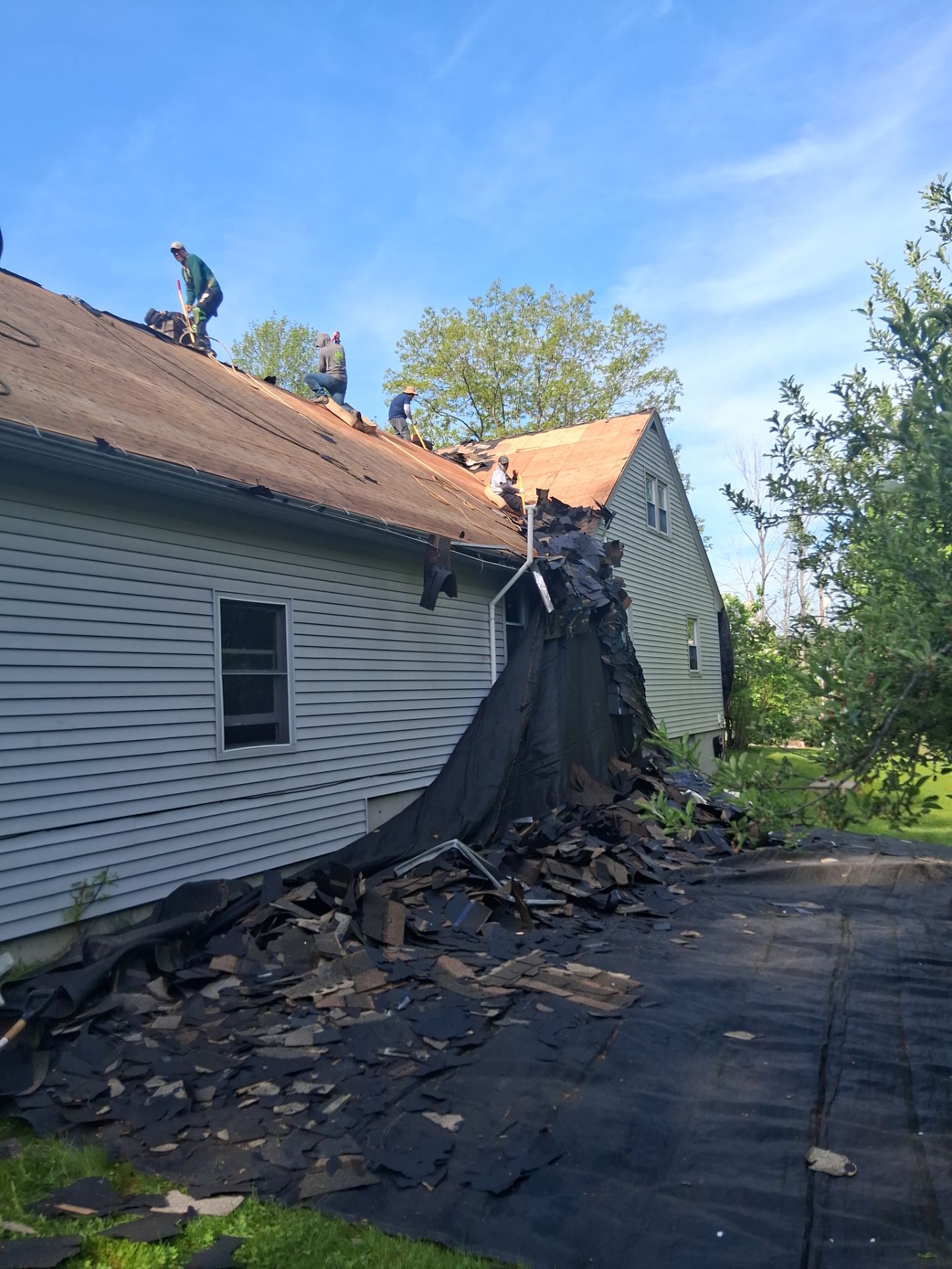 Residential Roofing Installation in Goffstown Featuring Architectural Shingles by Tall pine roofing