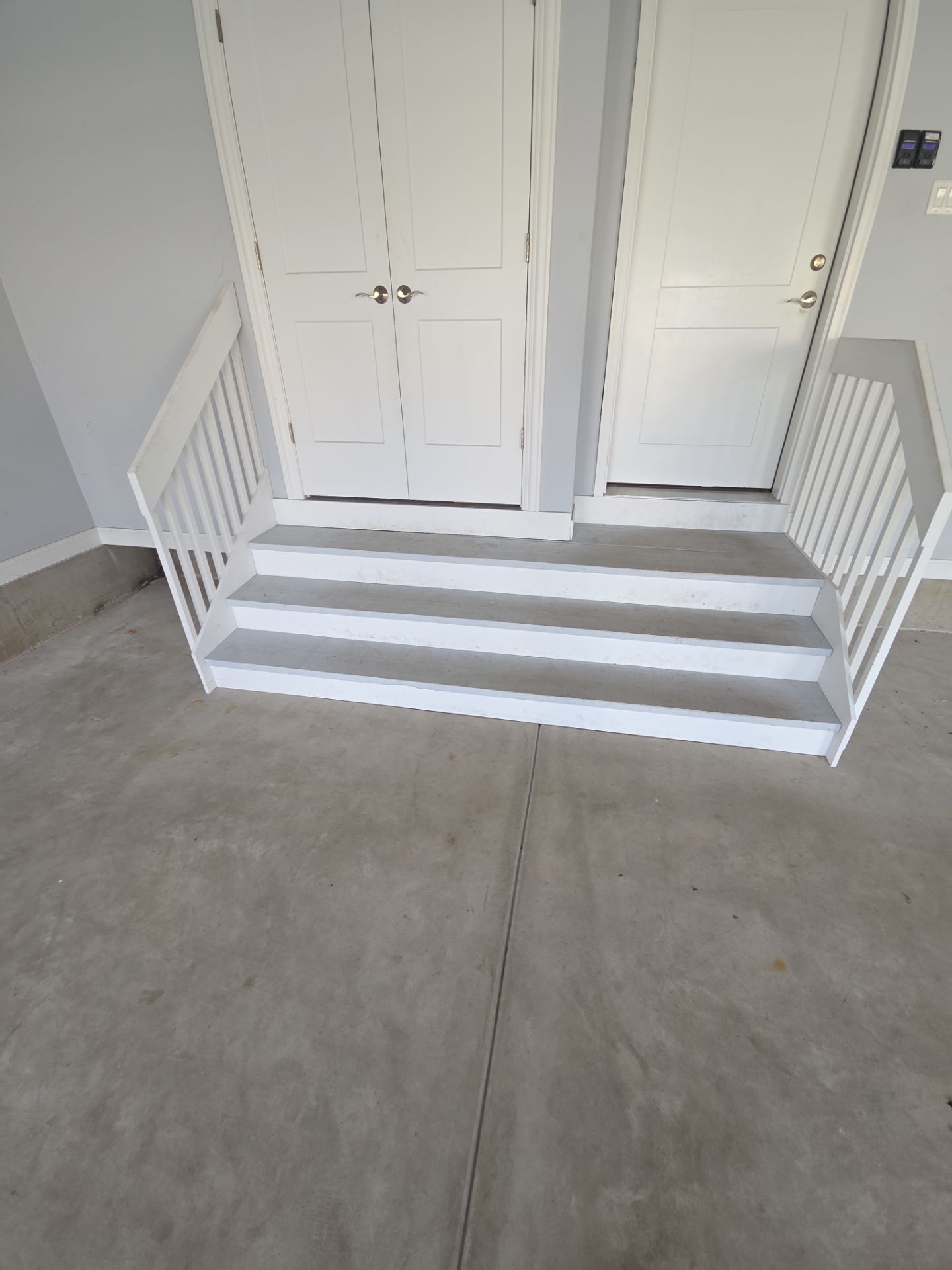 Stonewash Garage Floor by Level 10 Coatings