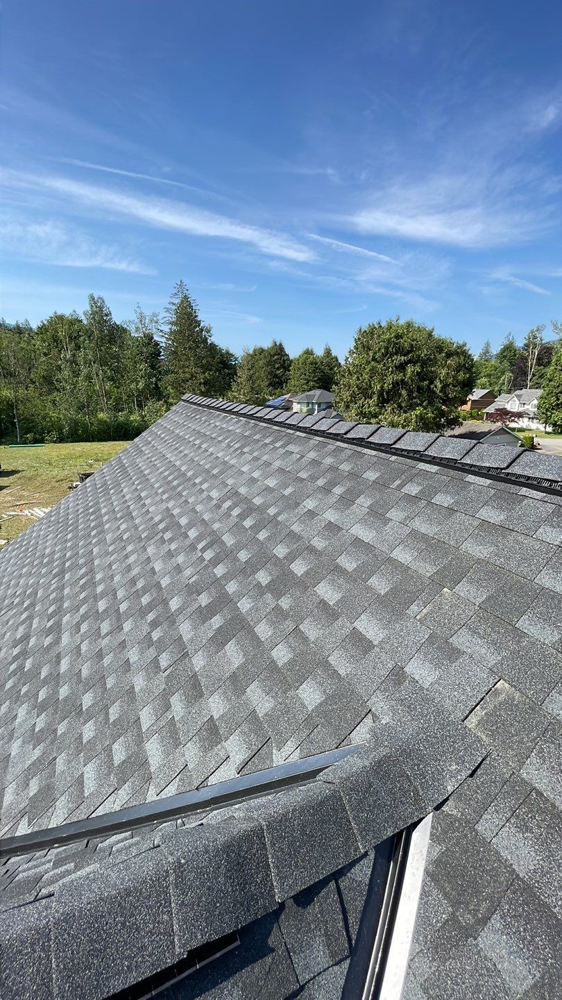 Residential Roofing Installation using GAF Charcoal HDZ by Top Notch Roofing Inc