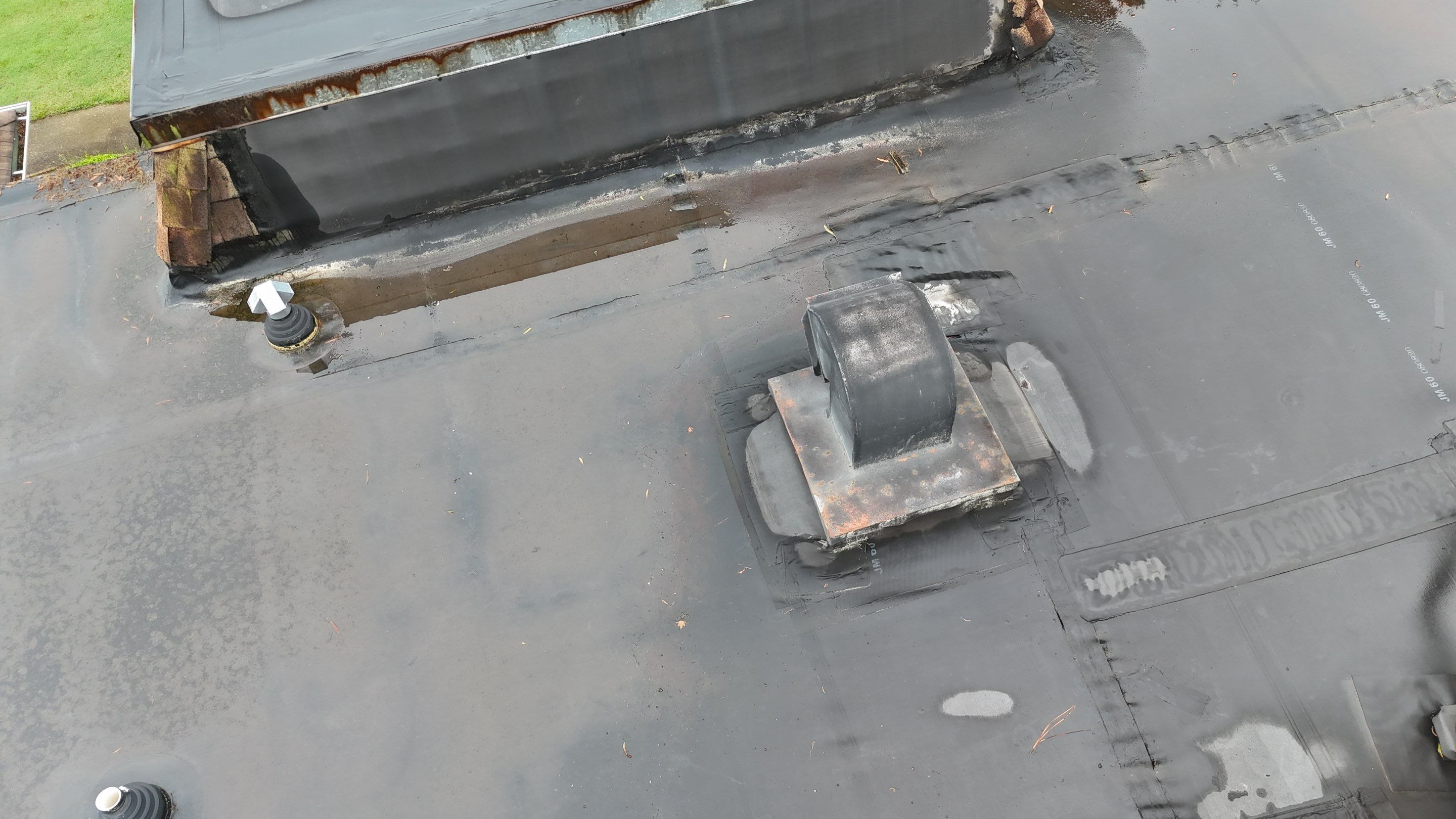 Commercial Flat Top Roof by Roof Bullies