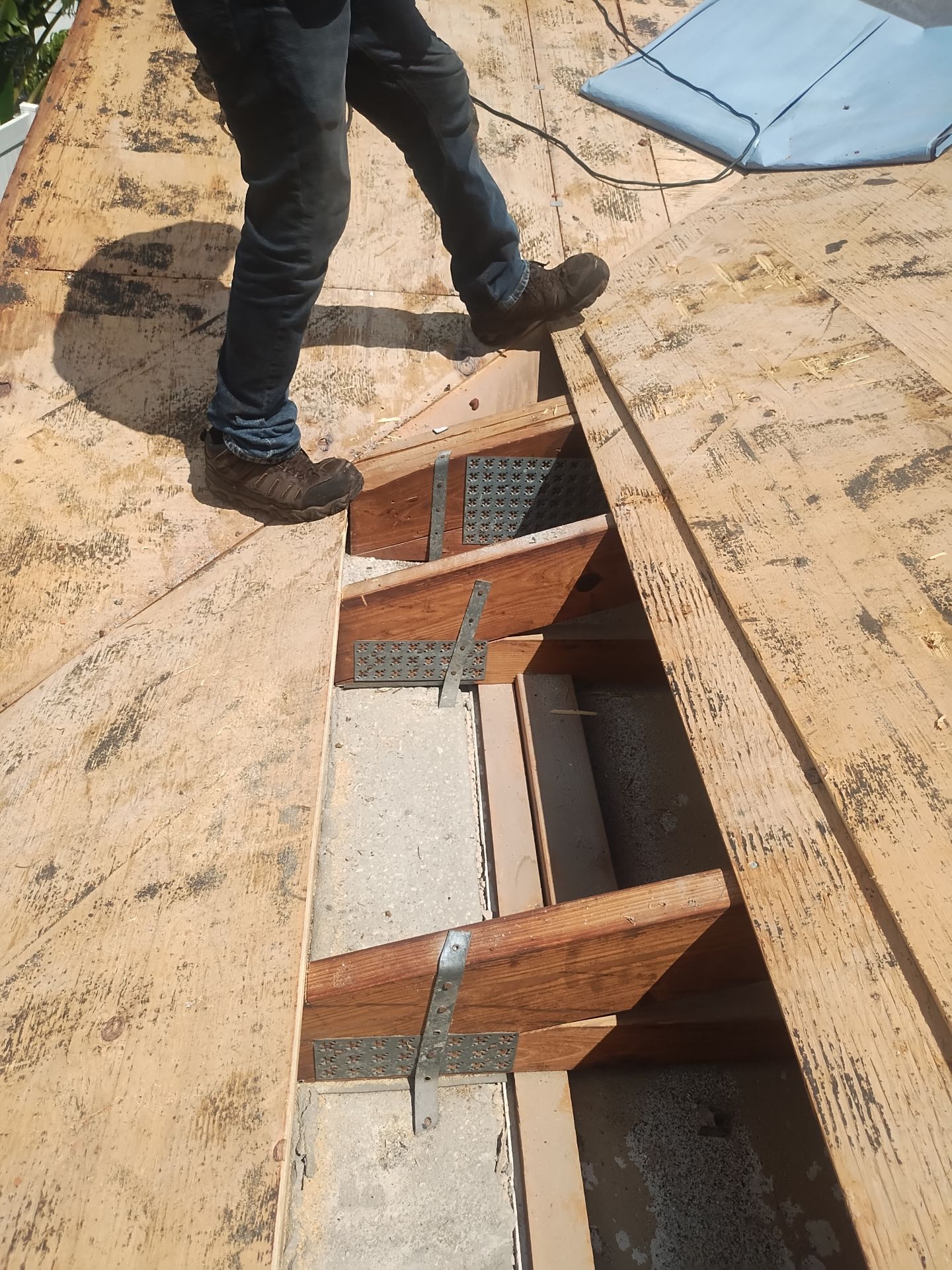 Project in St. Petersburg 33704 by Mitchell Roofing Company LLC 