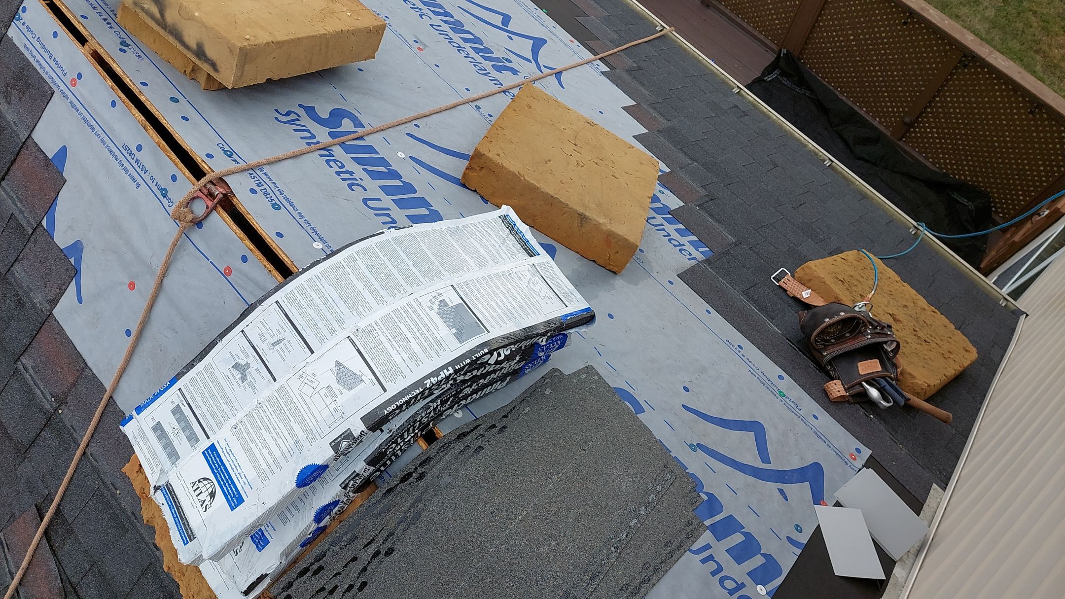 Atlas Black Shadow by Tamlin Roofing