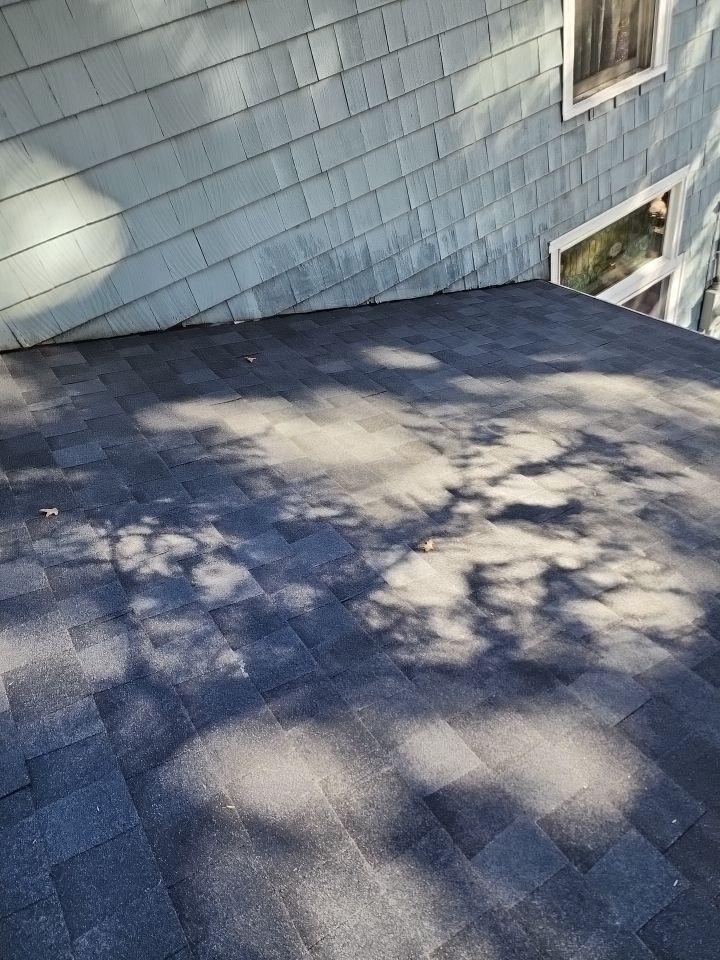 ATLAS PINNACLE COLOR: SCOTCHGARD BLACK SHADOW DRIP EDGE: WHITE by Eagle Eye Roofing
