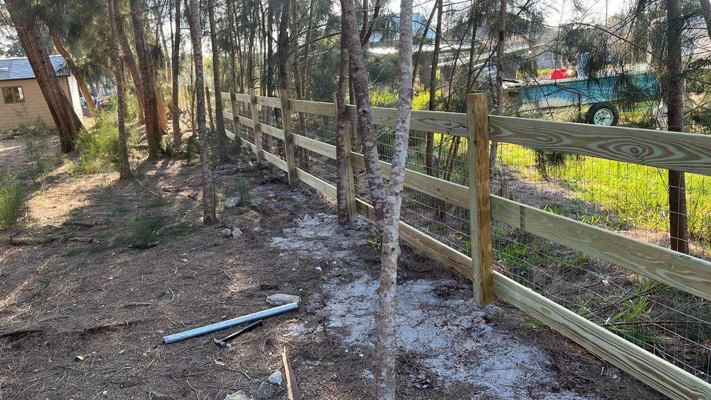 Custom Wood Farm Fence with Welded Wire Mesh in Nokomis by True Fence LLC