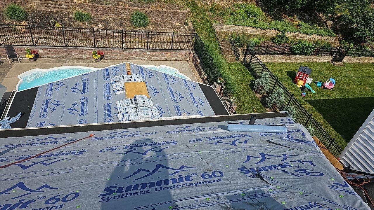 ATLAS PINNACLE COLOR: HEARTHSTONE by Eagle Eye Roofing