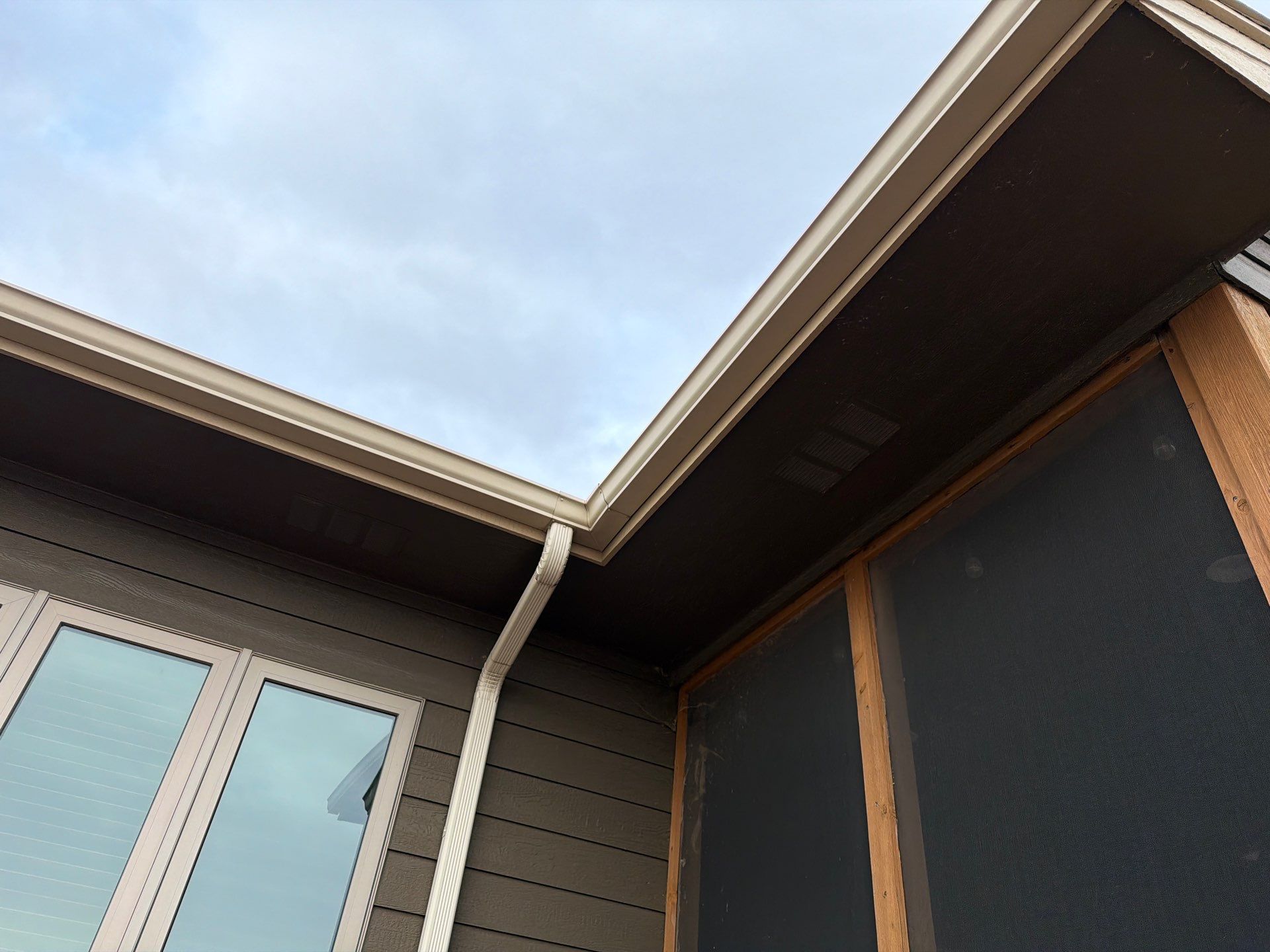 Residential Exterior Siding and Fascia Painting in Harrisburg by Select Painting, Coatings & Garage Cabinets