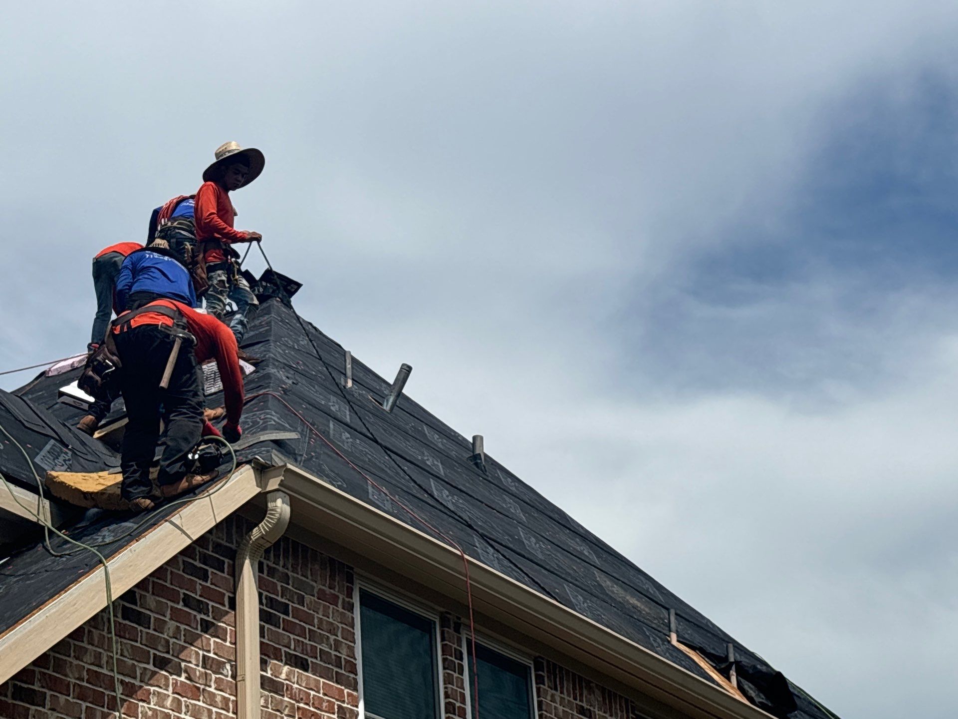 Residential Roofing Installation using Owen's Corning Duration (Lifetime) Shingles by Roof Repair Company