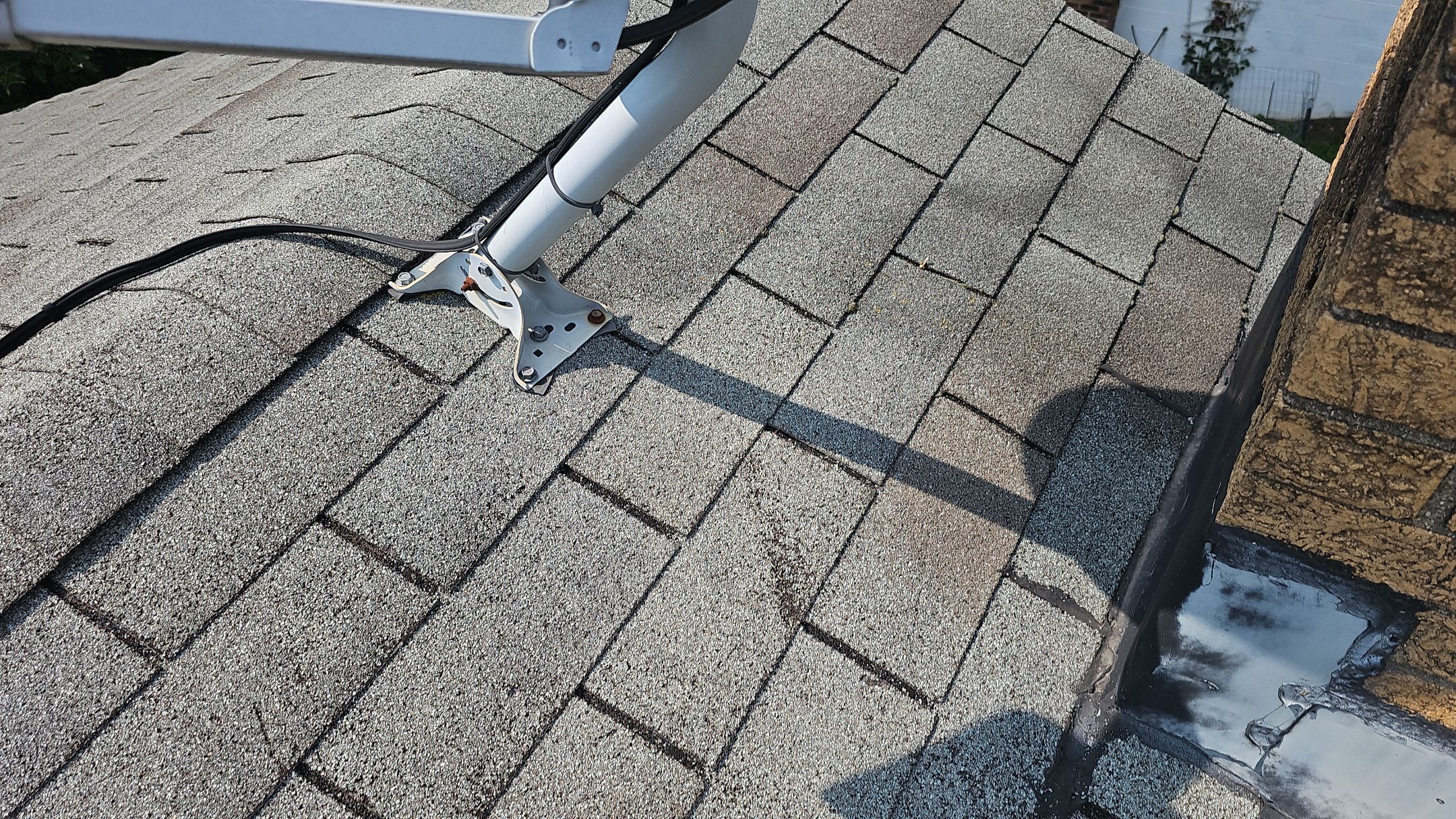 ATLAS PINNACLE COLOR: PEWTER by Eagle Eye Roofing