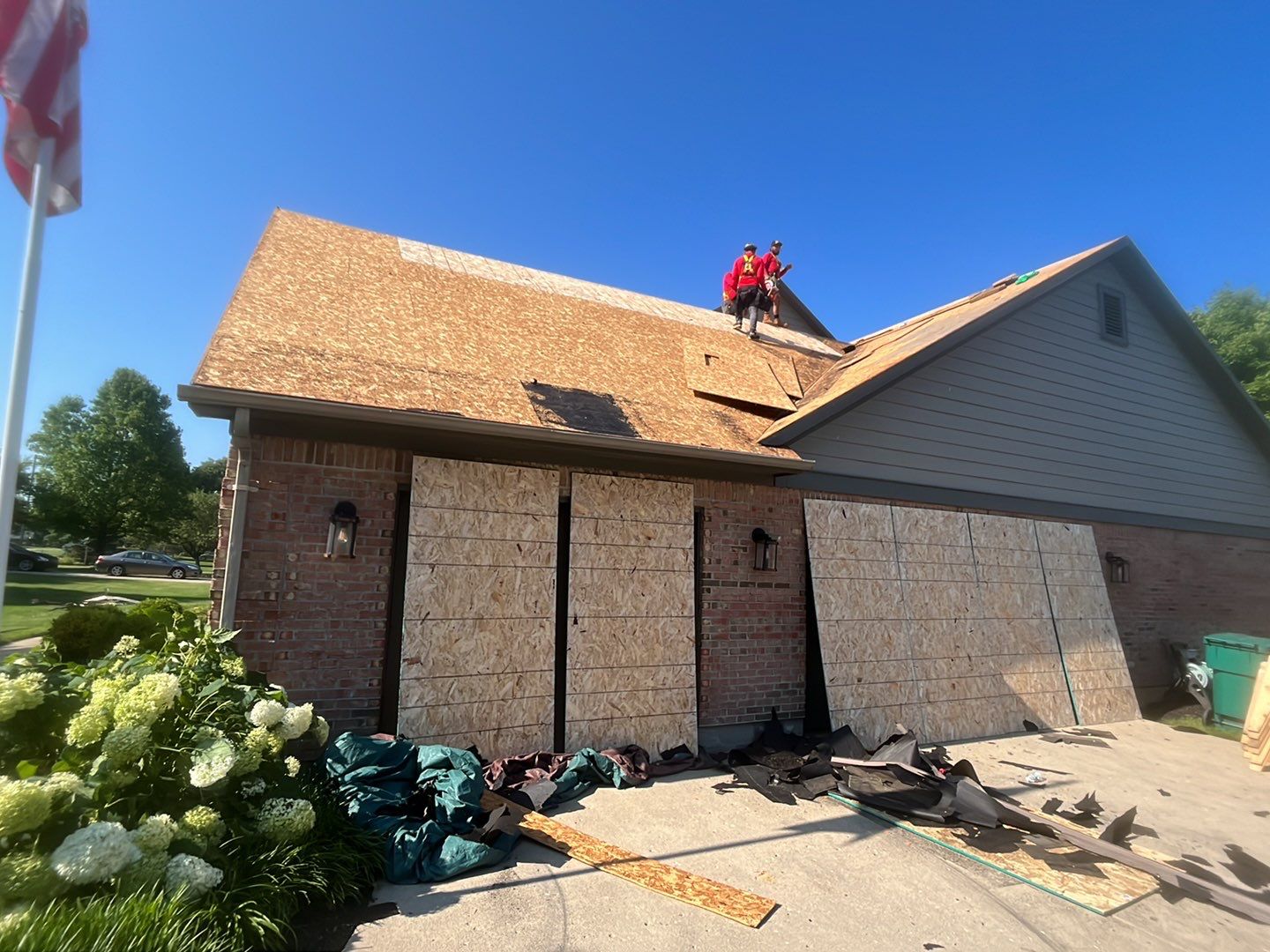 Owens Corning® Pacific Wave Duration® Shingles by WIW Enterprises Inc