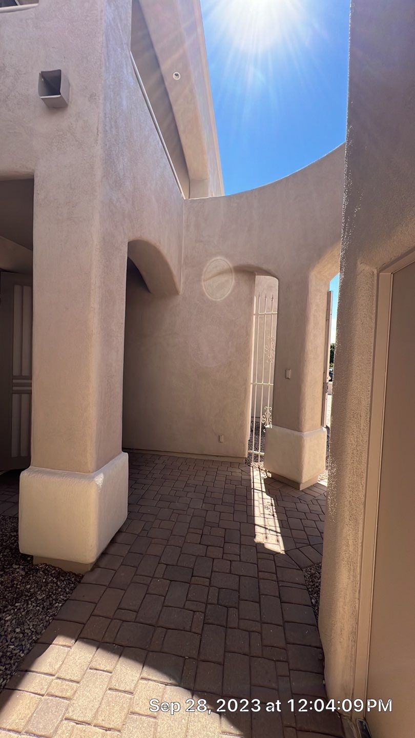 Exterior Painting using Dunn-Edwards EVERSHIELD®  by Crash of Rhinos Painting & Garage Floors
