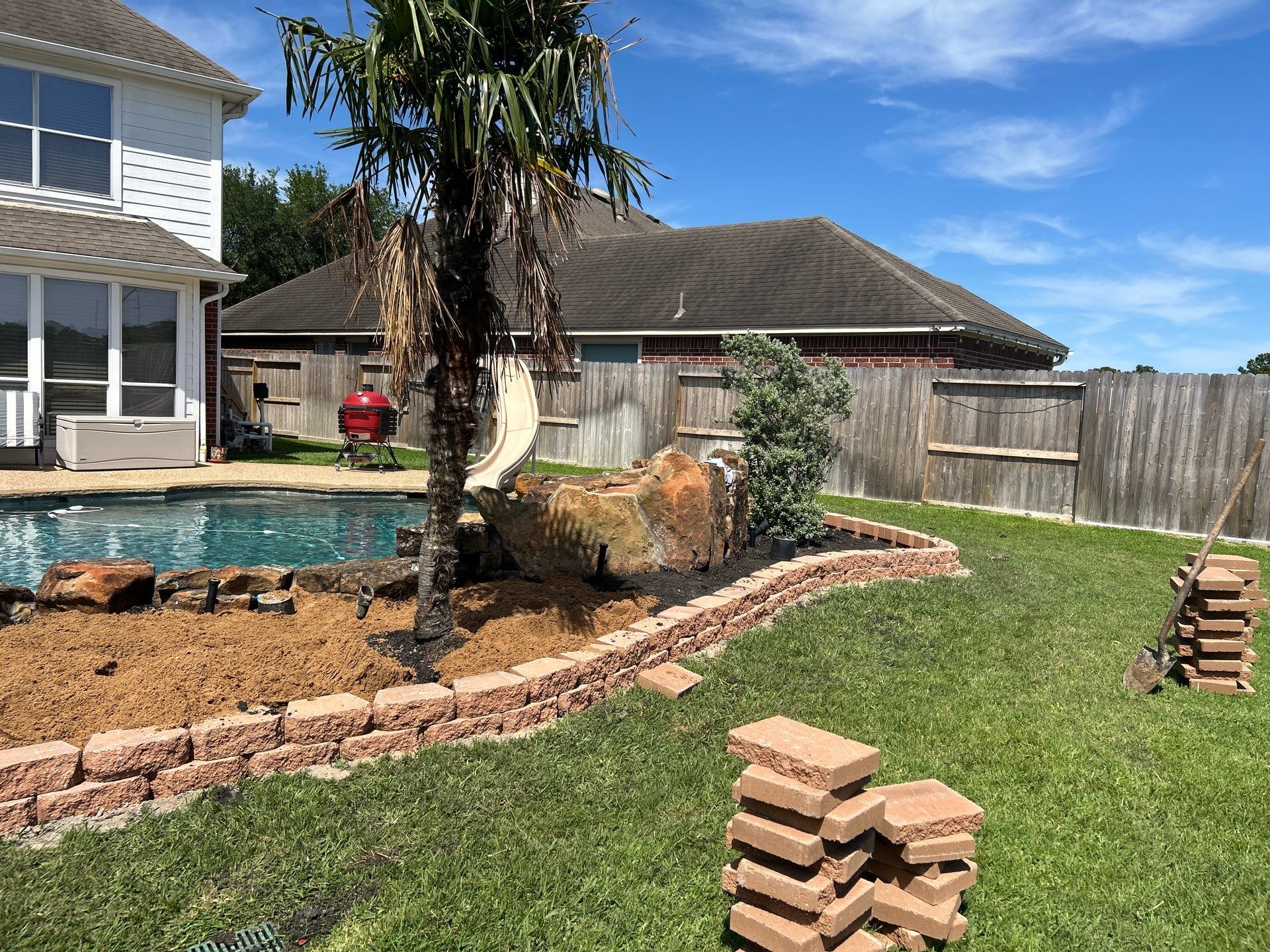 🌿 Larry Caudillo’s Poolside Landscape Revamp by Texas Urban Elements