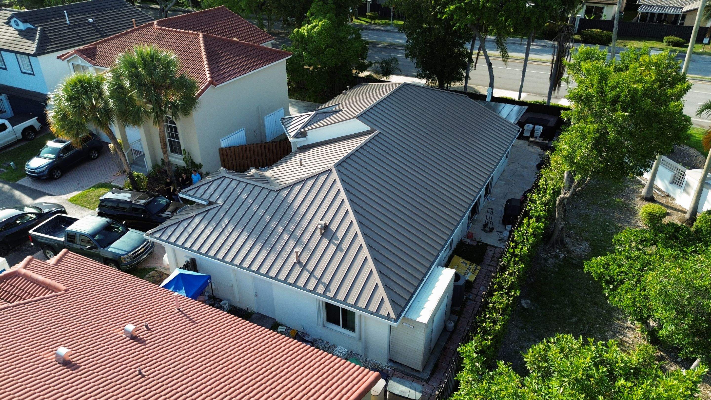 Metal Roof - Galvalume - Sandstone by Istueta Roofing