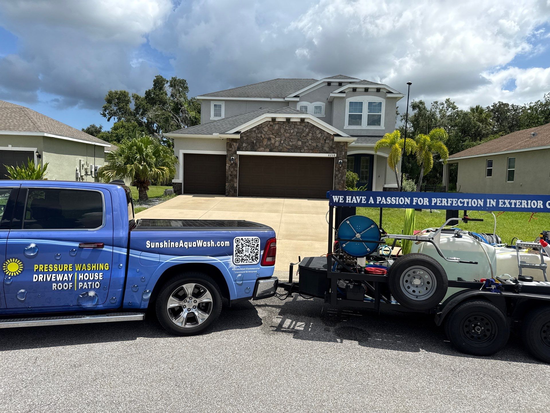 HOA-Required House Wash & Concrete Cleaning – Old Mill Preserve, Palmetto, FL by Sunshine AquaWash