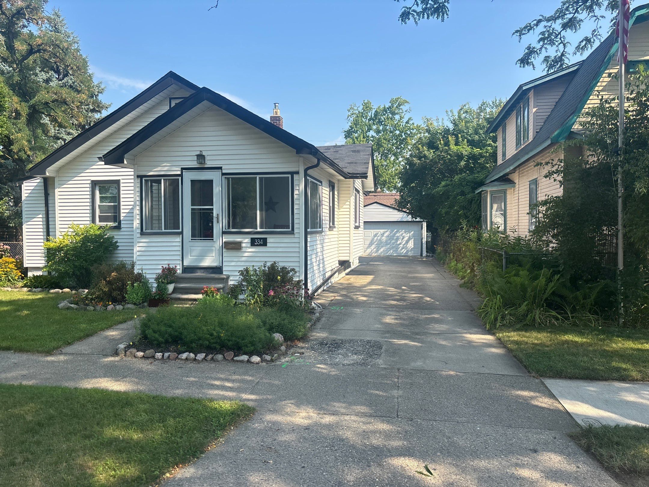 Roof Replacement using Owens Corning Onyx Black by 180 Contractors