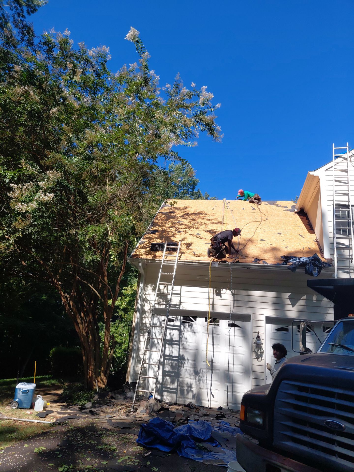 Fairfax station: Residential Roof with CertainTeed Landmark Pro in Max Def Shenandoah  by RM Banning, Inc.