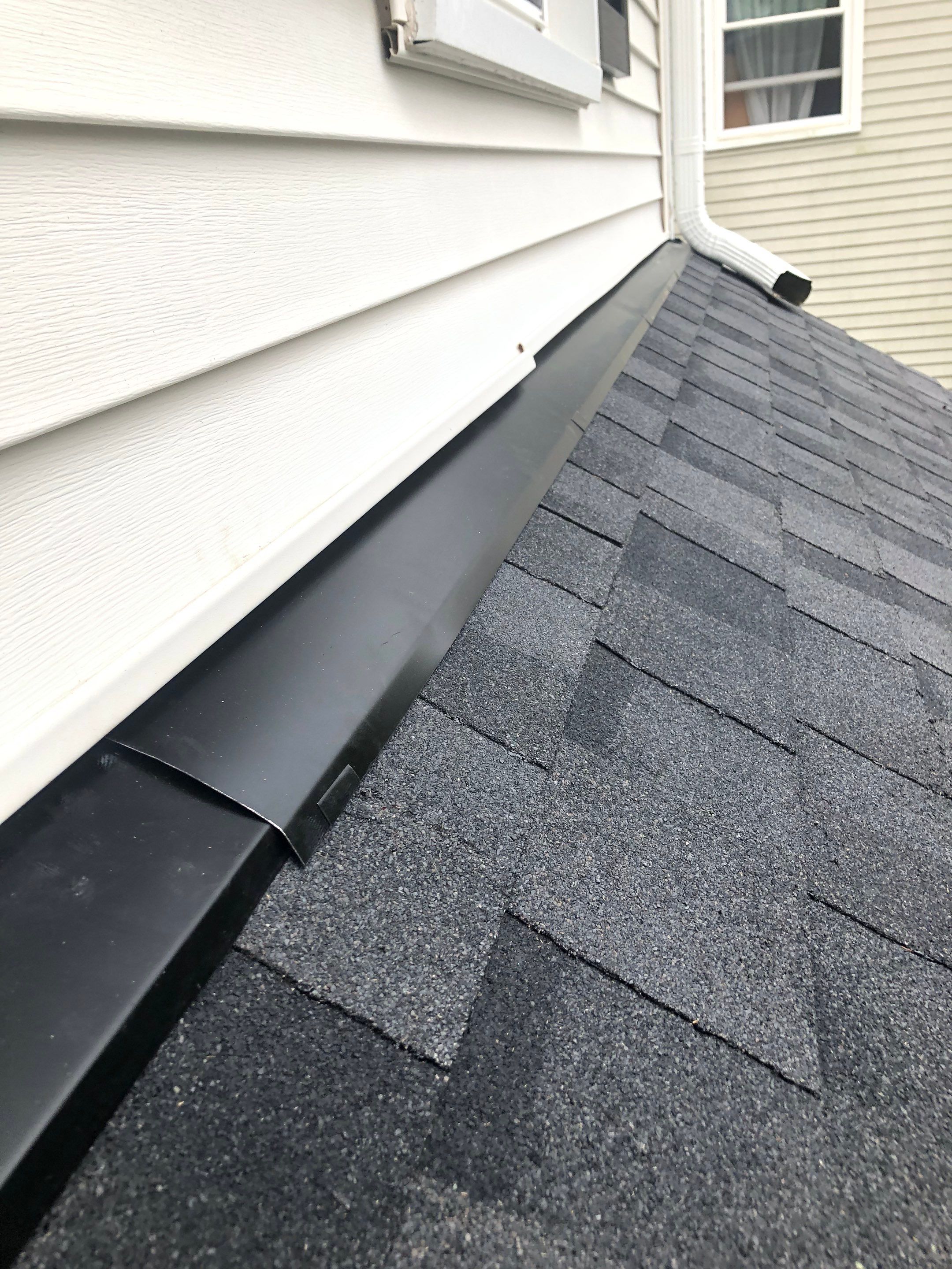 Vienna: CertainTeed Landmark Pro Designer Shingles in Max Def Moire Black by RM Banning, Inc.