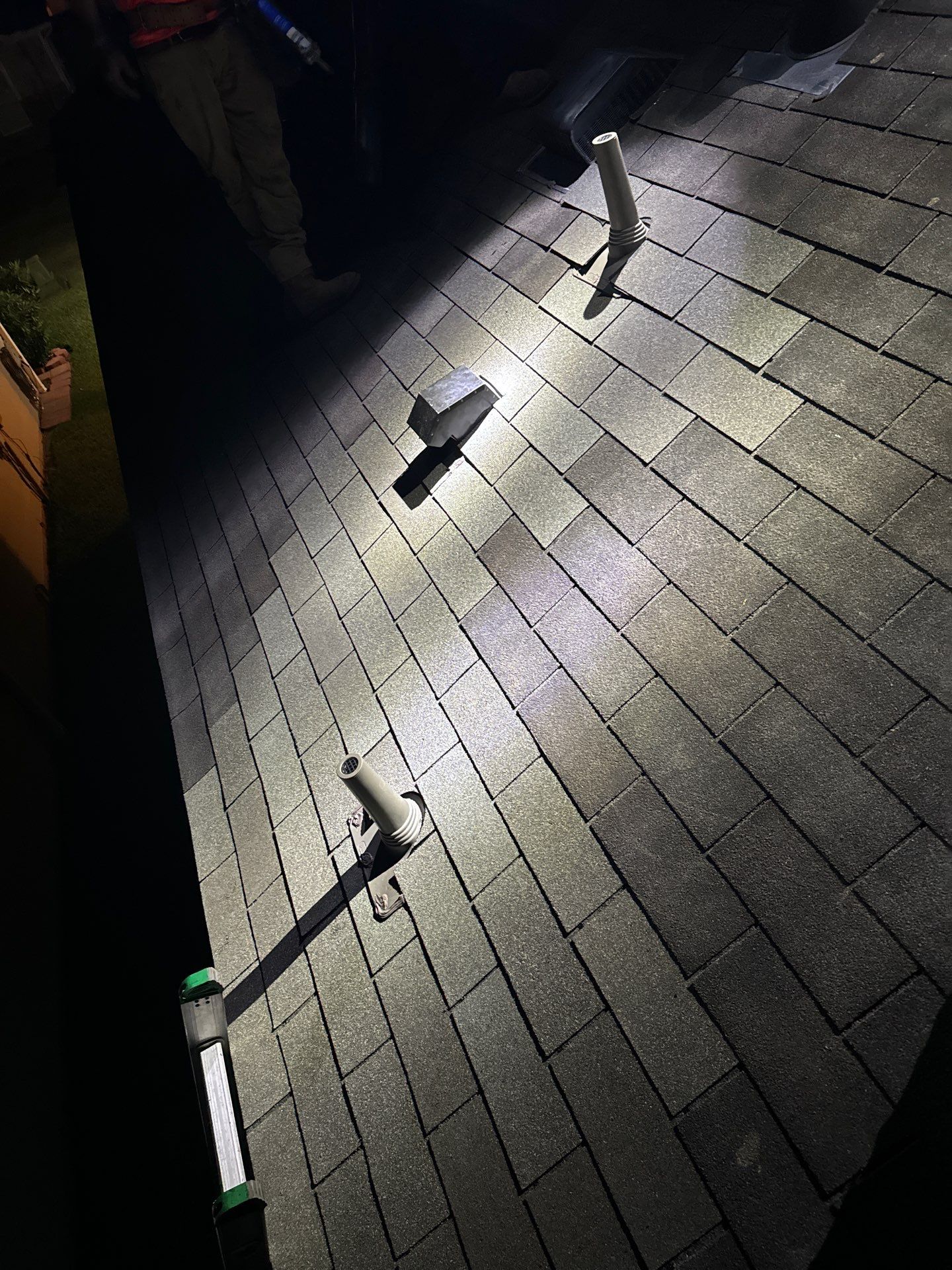 Hail Damage using Owen's Corning Duration (Lifetime) Shingles by Roof Repair Company