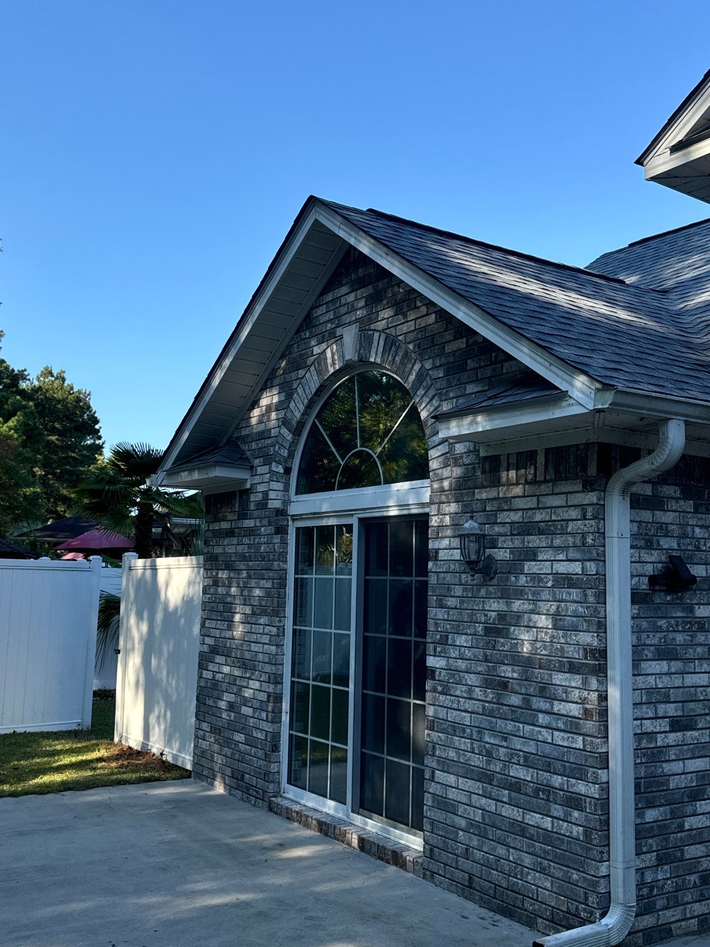 GAF HDZ - Oyster Grey by Linta Roofing