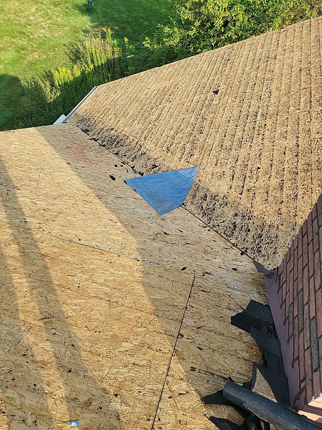 CT LANDMARK COLOR: PEWTER by Eagle Eye Roofing