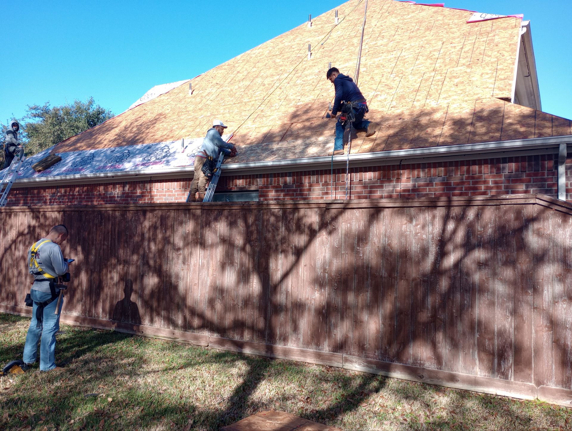 Residential Roofing Installation using Owen's Corning Duration (Lifetime) Shingles by Roof Repair Company