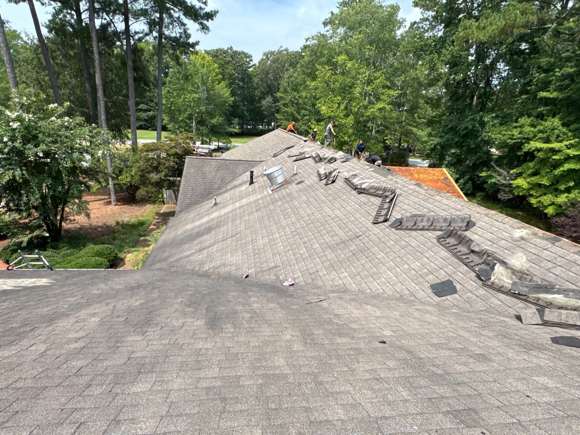Comprehensive Asphalt Shingle Roof Replacement in Mathews, Virginia by Cade Construction