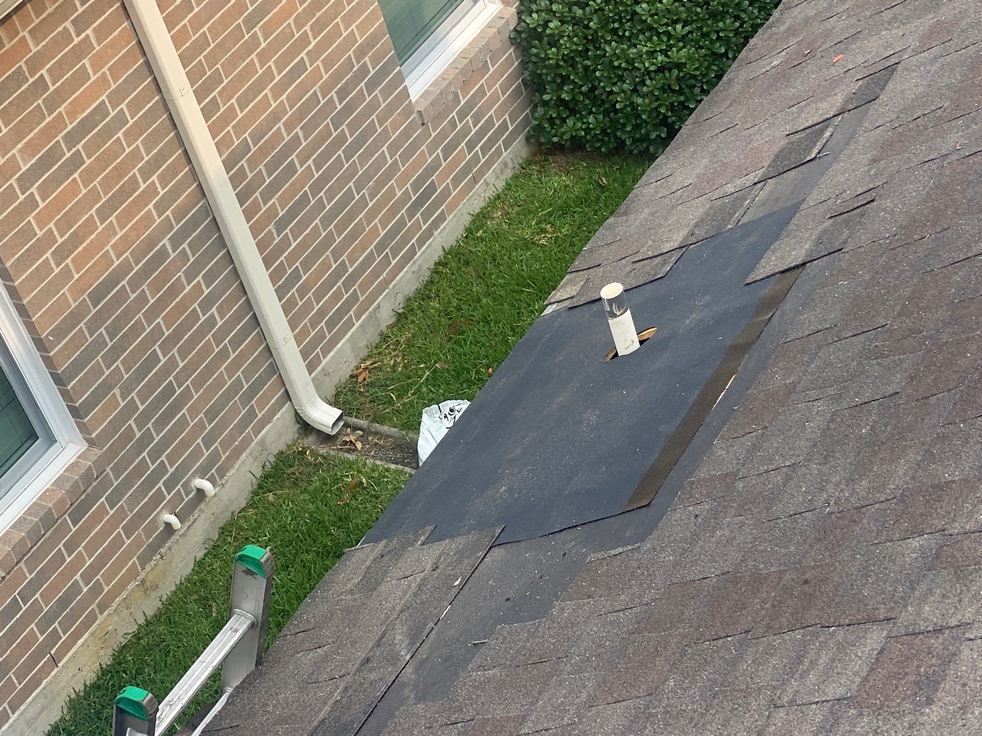 Hail Damage using Owen's Corning Duration (Lifetime) Shingles by Roof Repair Company
