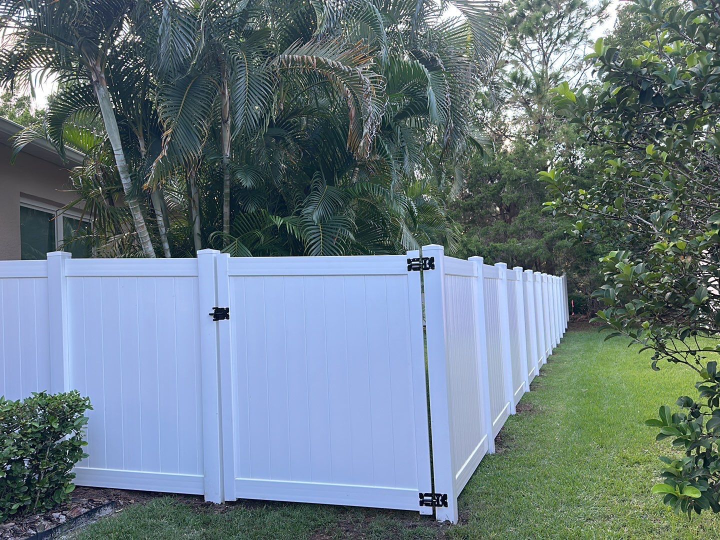 176ft Vinyl privacy & picket combo package by Asap fence and gates, LLC