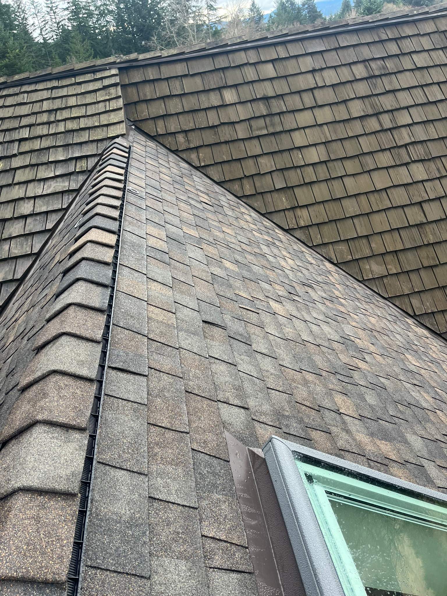 Residential Roof Replacement in Silverdale, WA by Hanley Construction