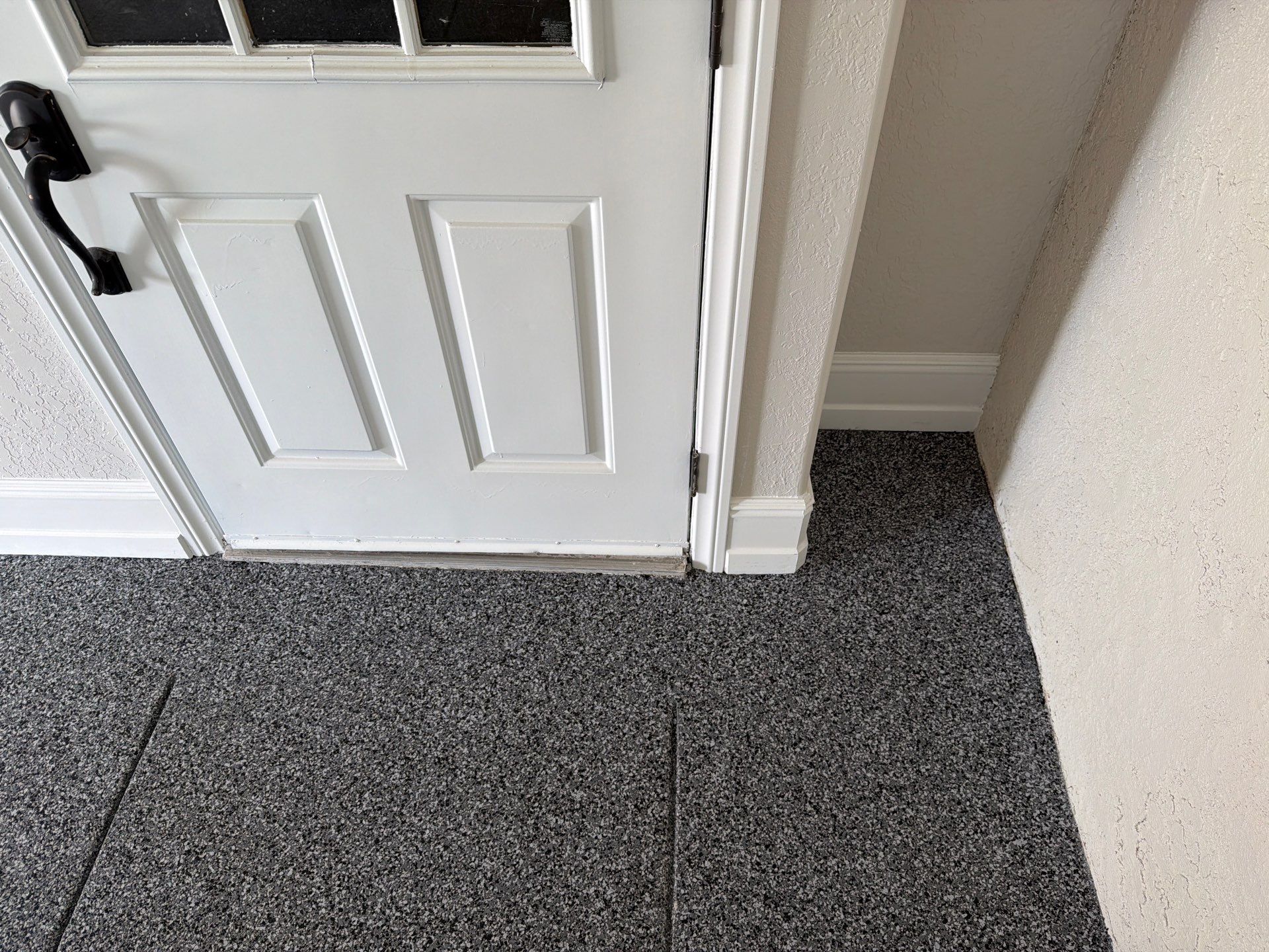Paso Robles Polyurea Garage Floor Coating with Glacier Chips by MGP Coatings
