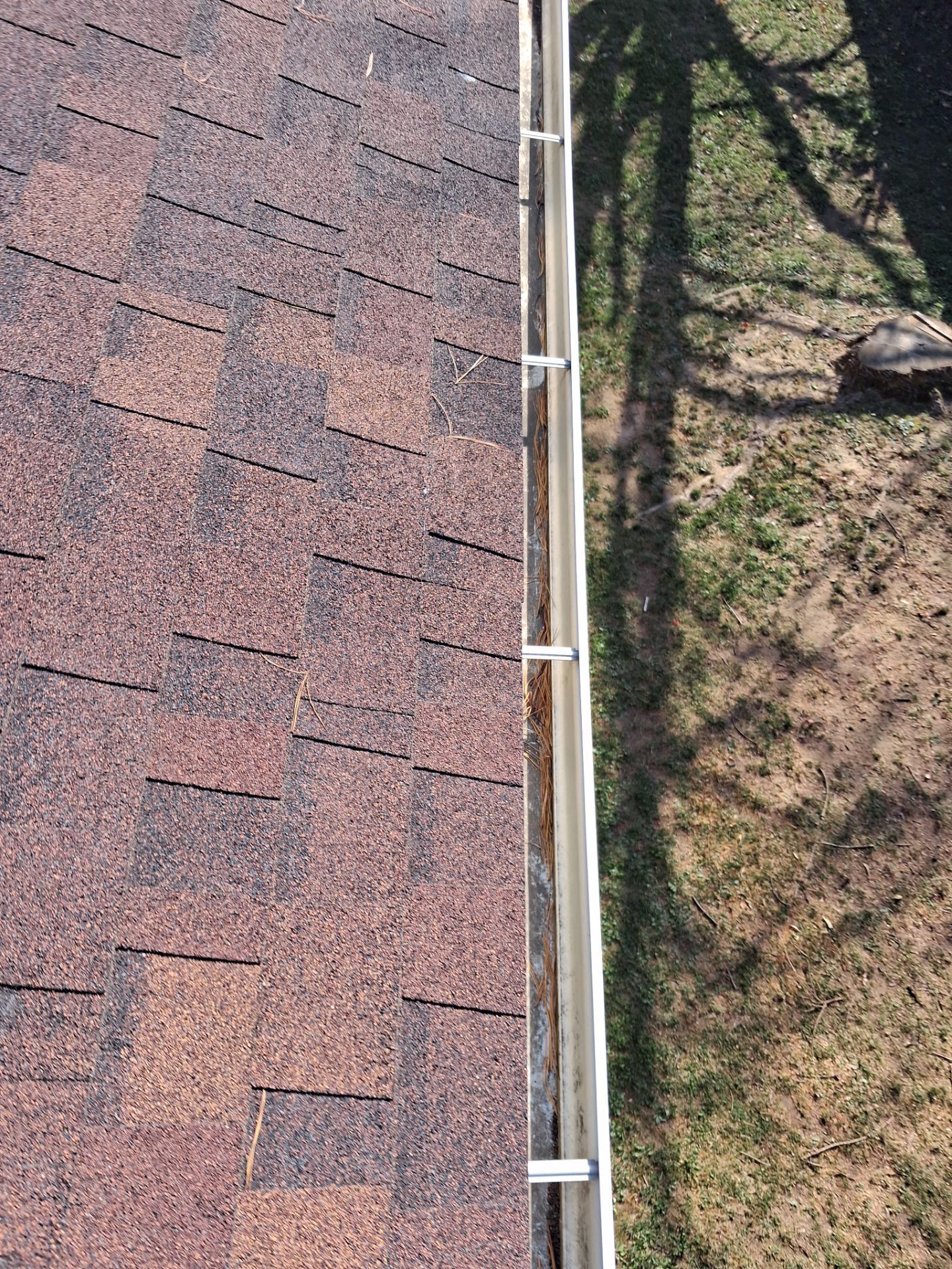 Commercial gutter cleaning Evansville, IN after photo with clean gutters