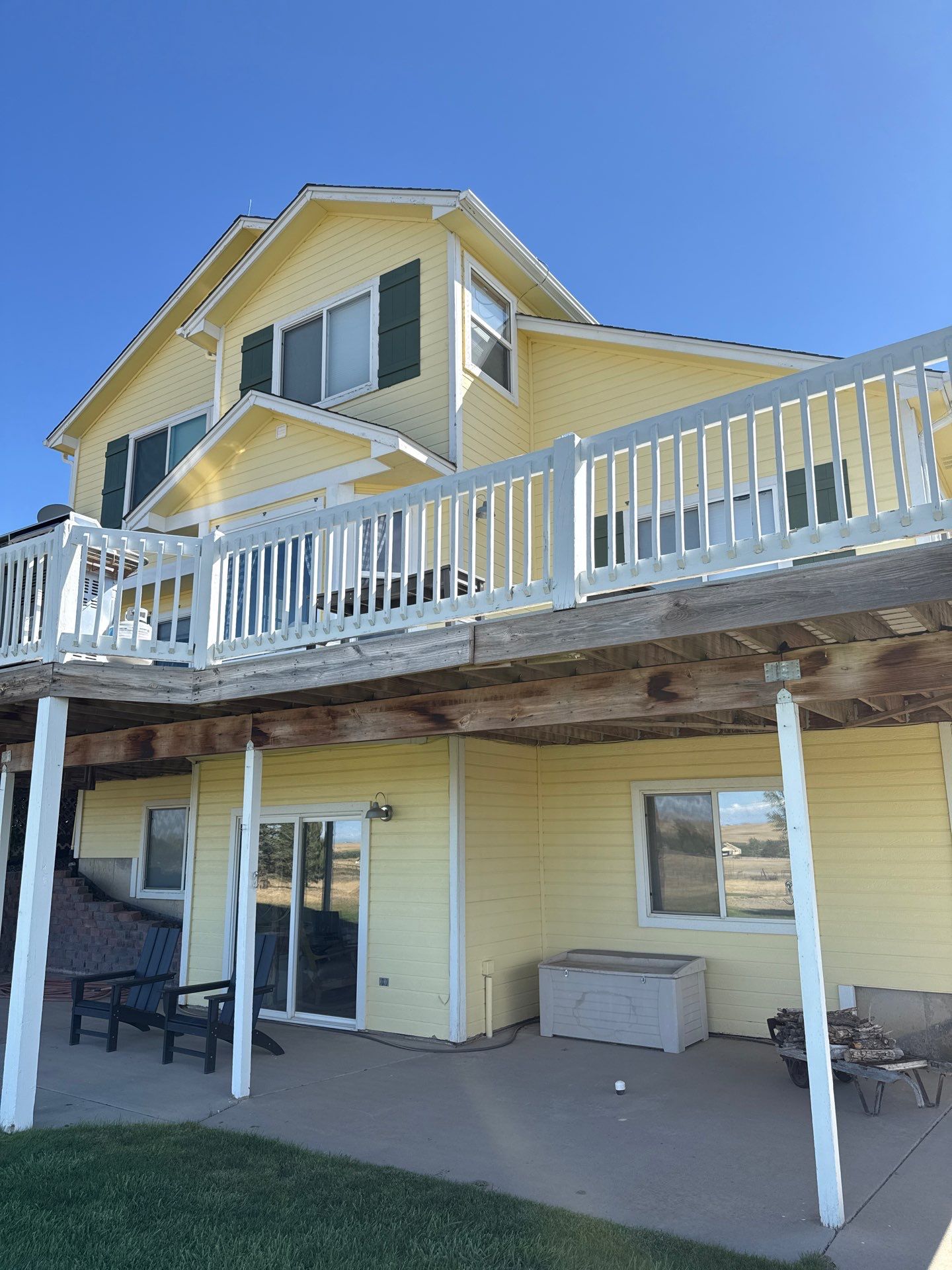 Time for a new look? Replace the Windows and Siding by 1st choice windows and siding