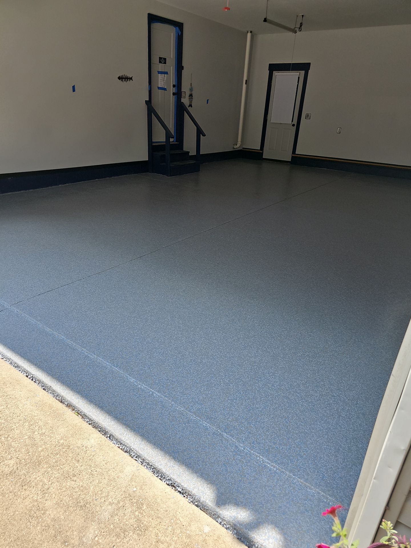 Garage floor in Marcellus, MI! by Innovative Spaces / Innovative Concrete Coatings