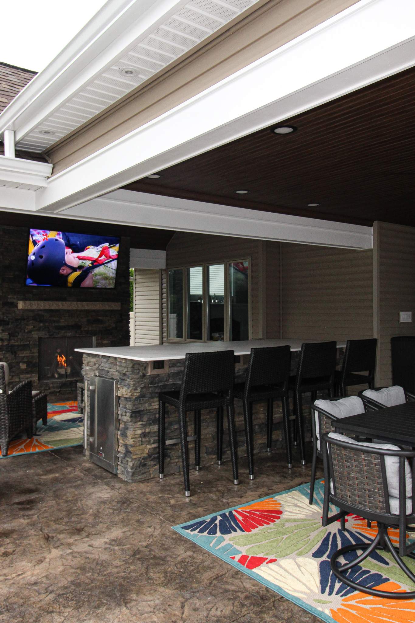 Outdoor Living Addition by Ivy Lea Construction