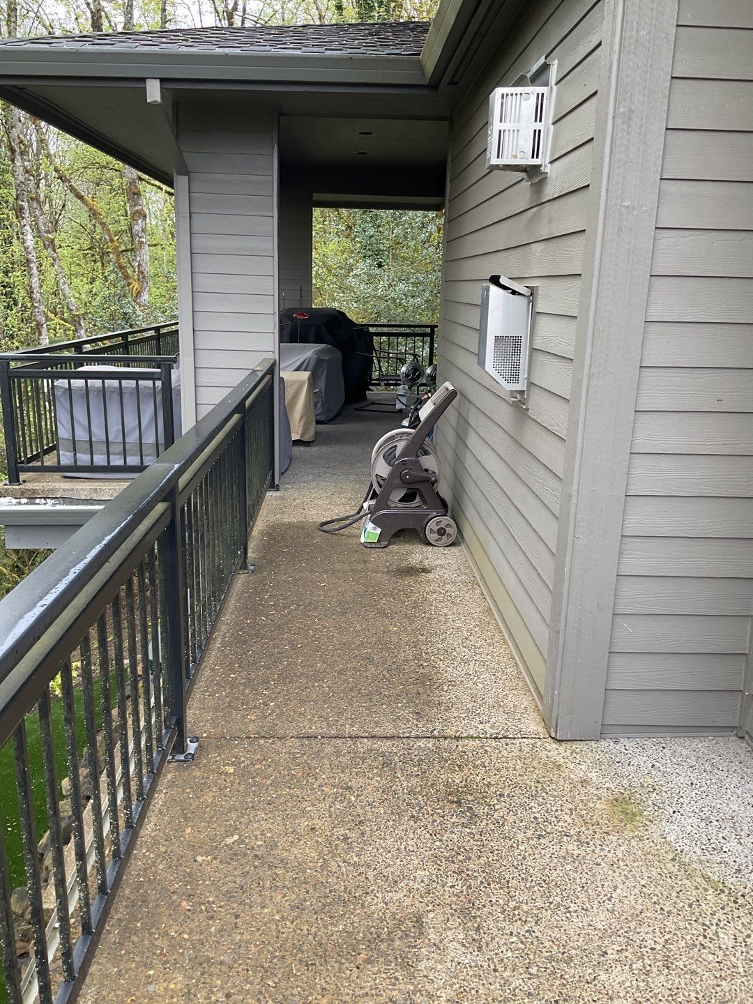 Concrete wash using Moderate Pressure by Willamette Outdoor Wash LLC
