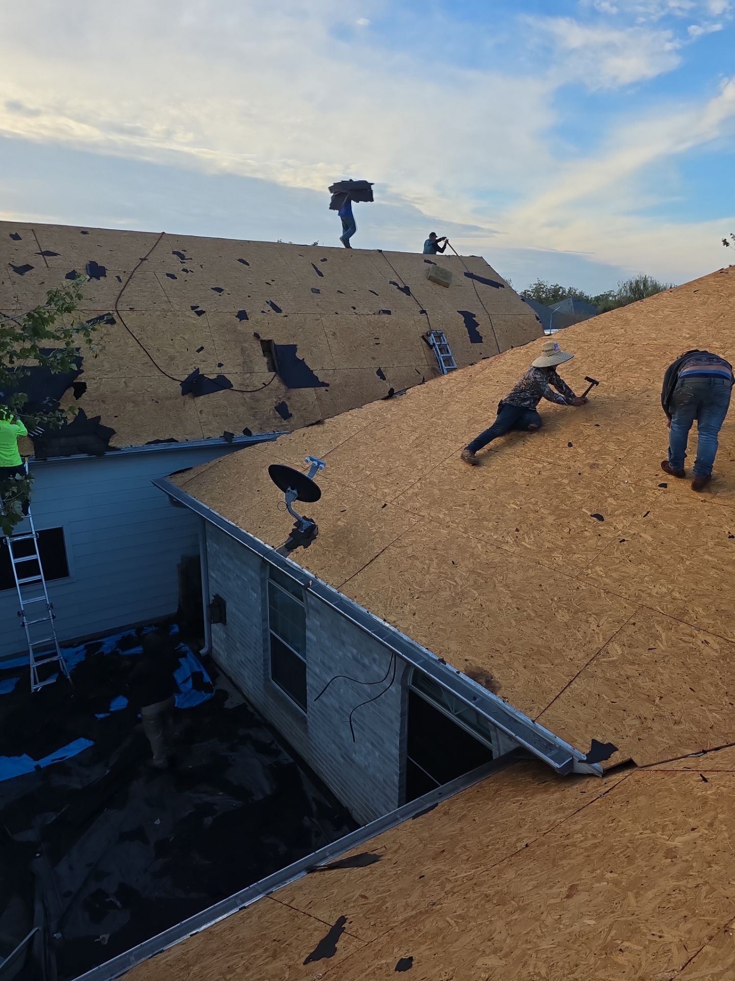 Residential Roof Replacement using OWENS CORNING OAKRIDGE by Elite Roofing LLC