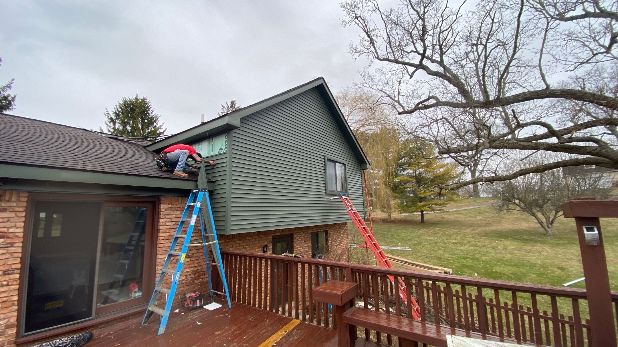 Siding Replacement using CertainTeed Restoration Classis D4 by 180 Contractors