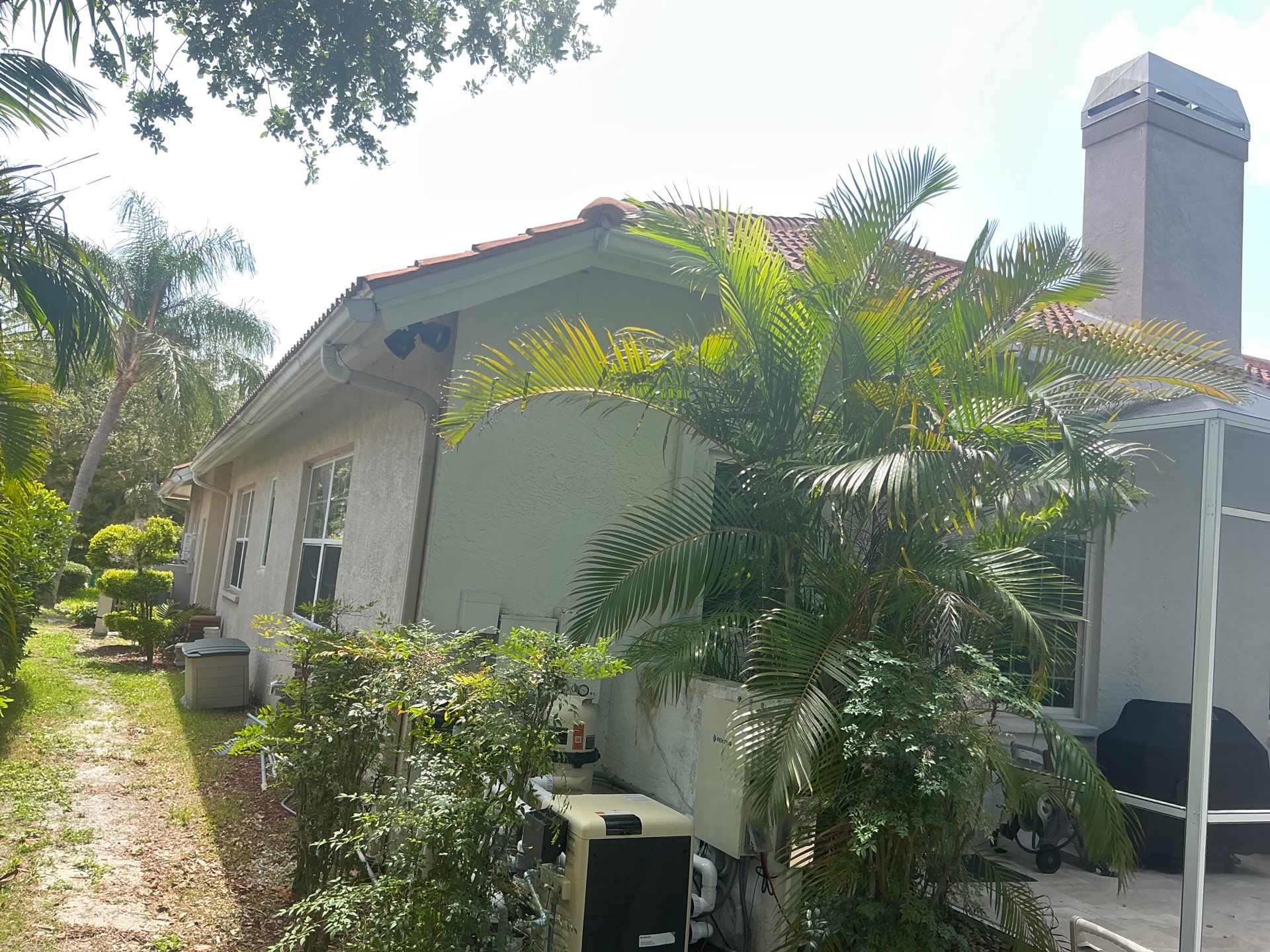 6-inch White Seamless Gutters Installation by Gutter Professors