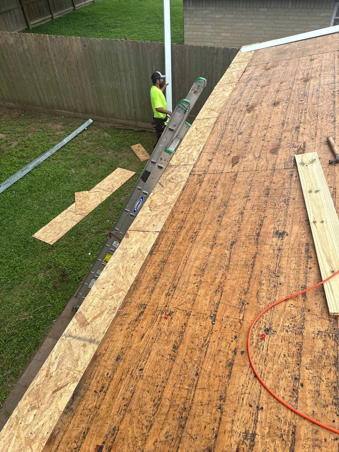 Residential Roofing Installation using Owen's Corning Duration (Lifetime) Shingles by Roof Repair Company