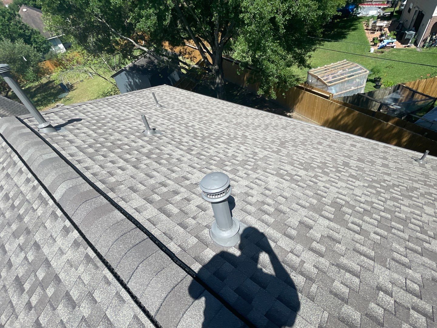 GAF HDZ - Weathered Wood by Elite Roofing LLC